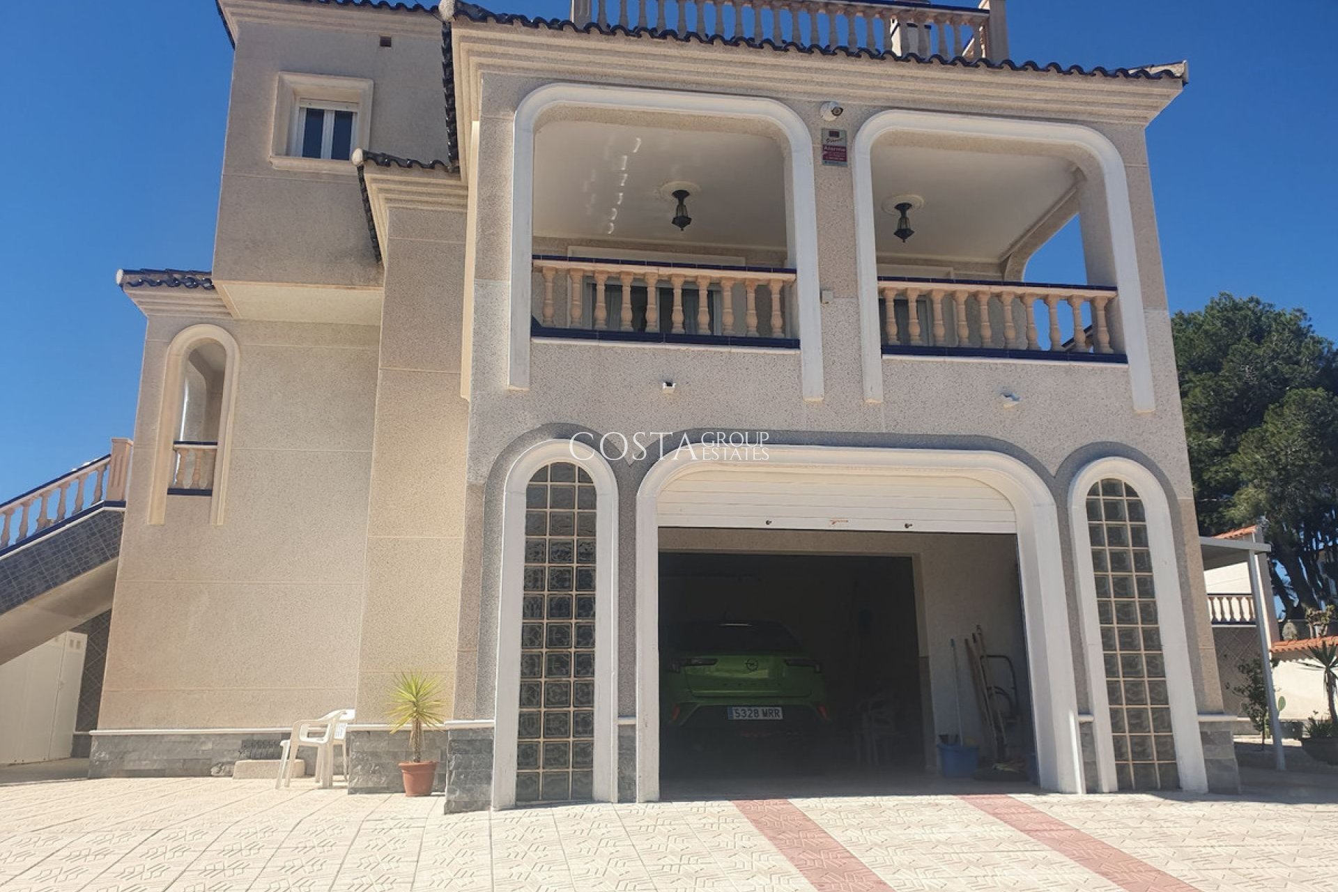 Resale - Villa -
Algorfa