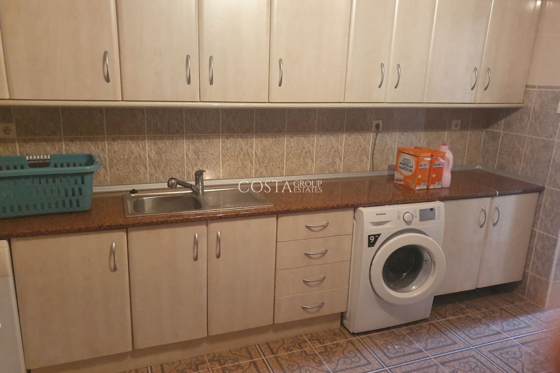 Resale - Villa -
Algorfa