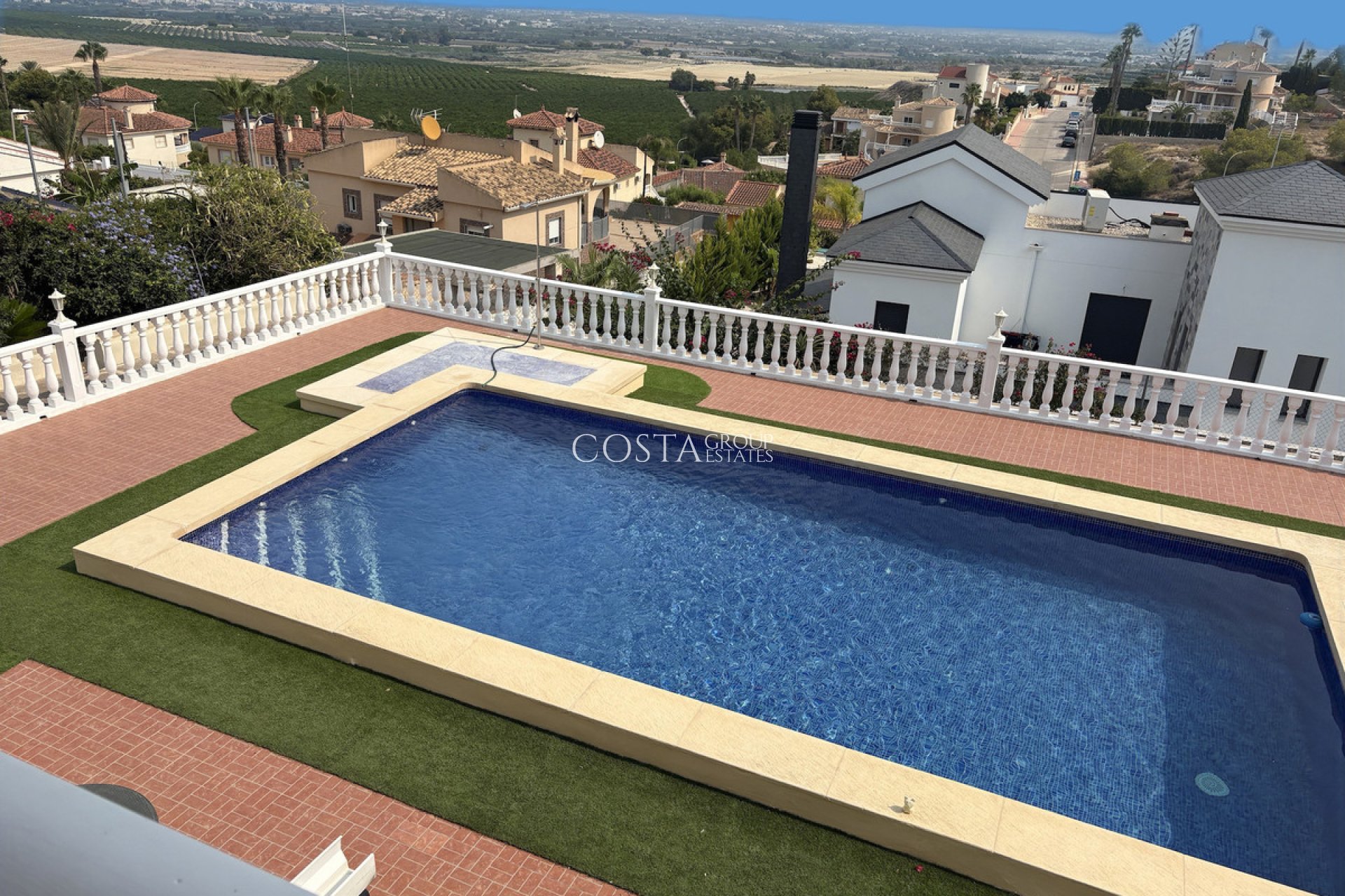 Resale - Villa -
Algorfa