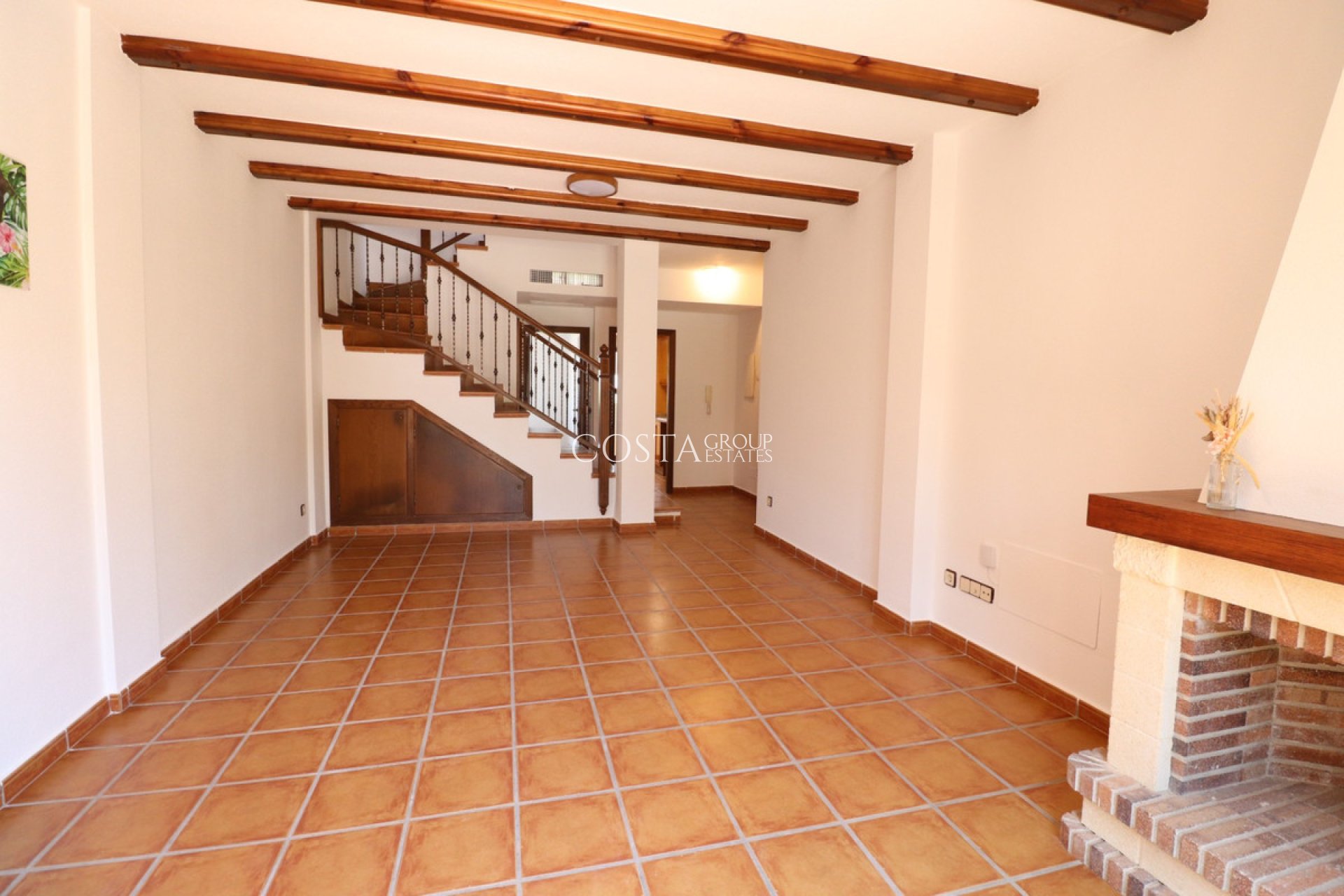 Resale - Villa -
Algorfa