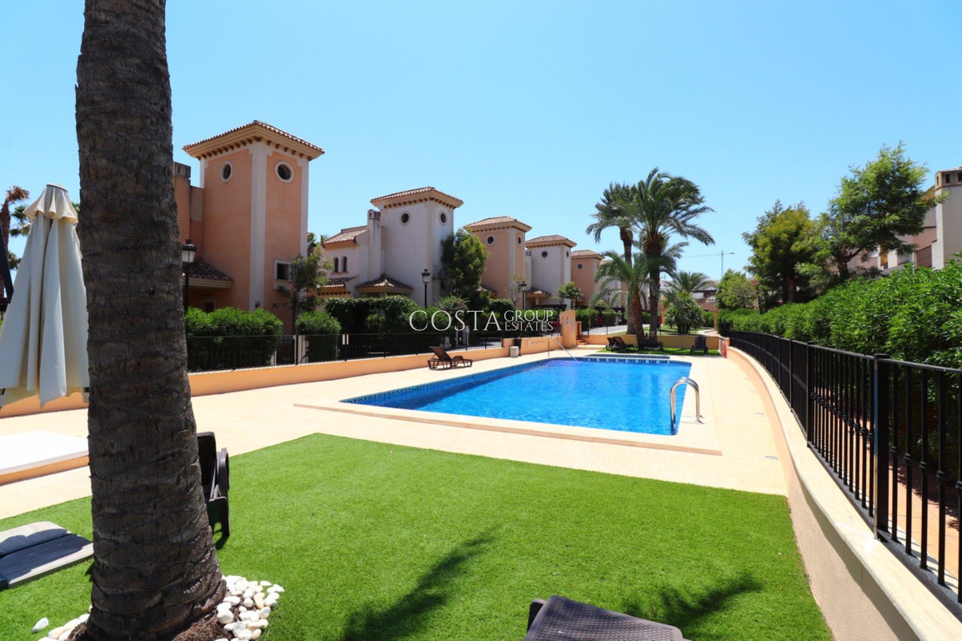Resale - Villa -
Algorfa