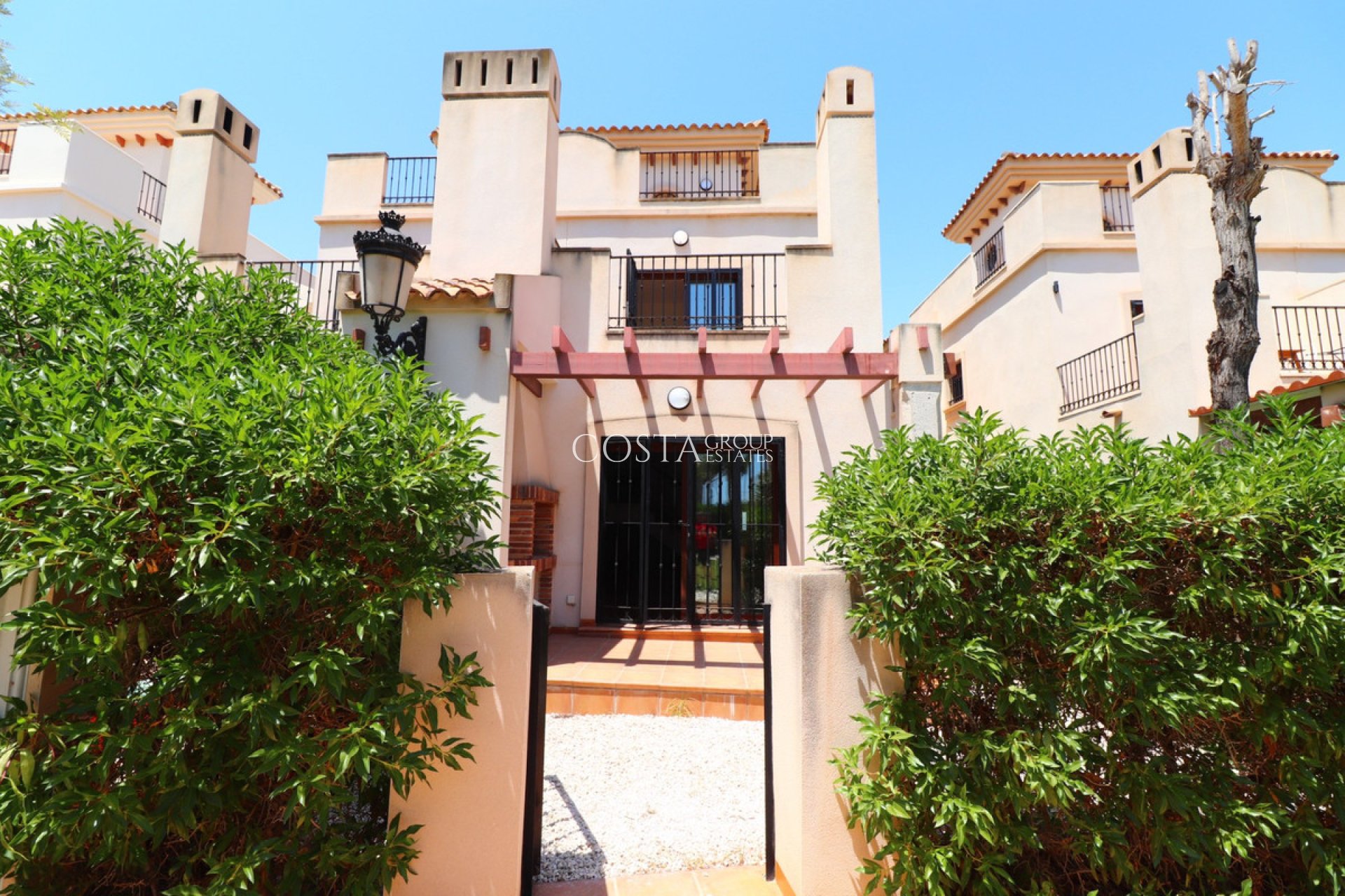 Resale - Villa -
Algorfa