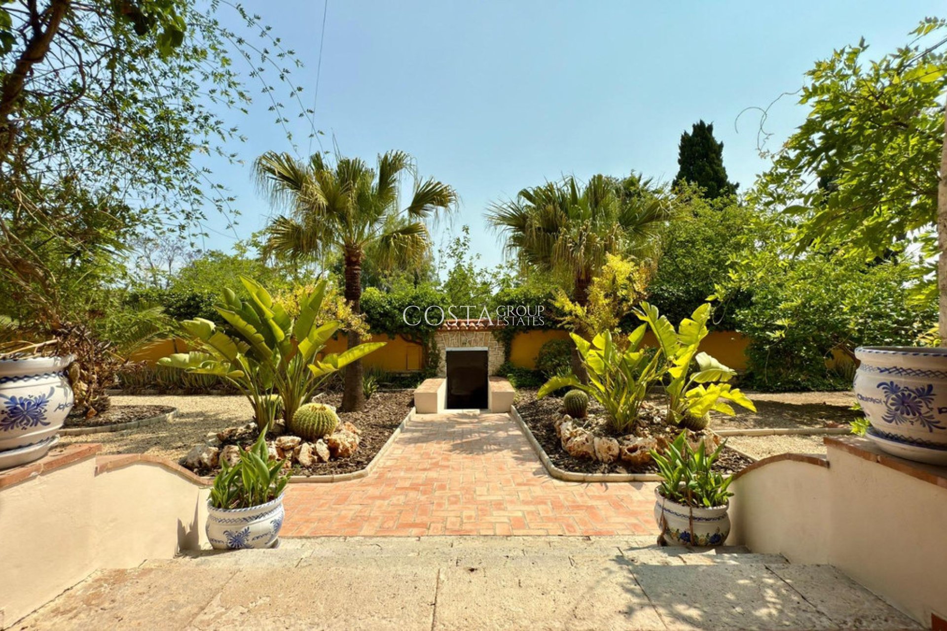 Resale - Villa -
Alicante - Alicante Centro