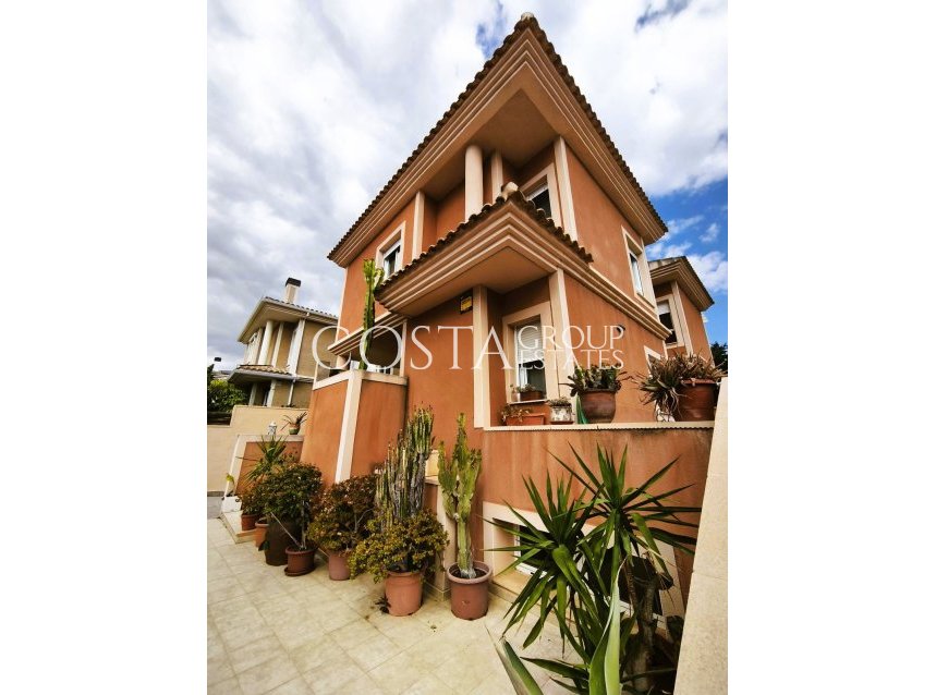 Resale - Villa -
Alicante - Alicante Centro