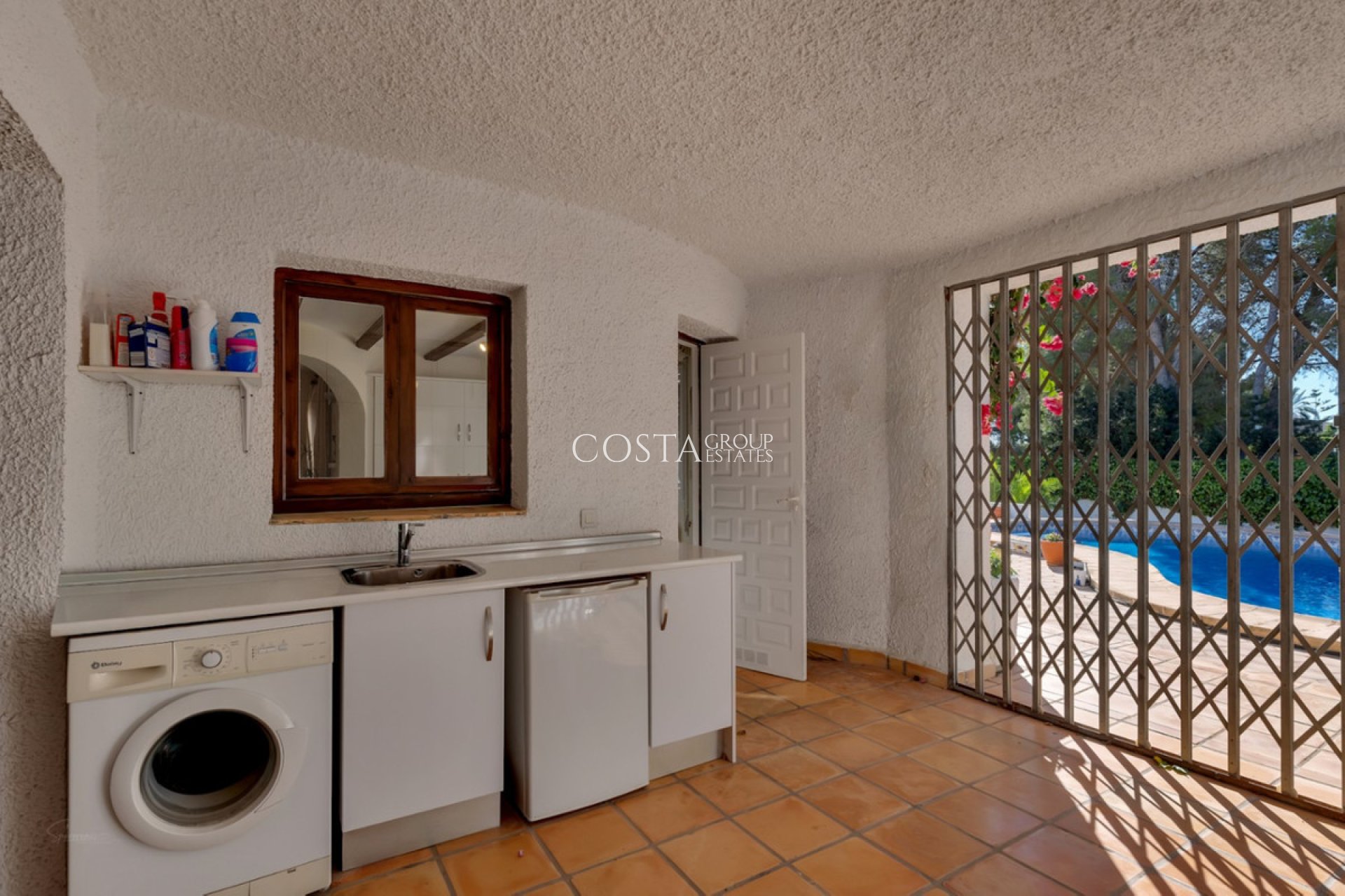 Resale - Villa -
Alicante - Alicante Centro