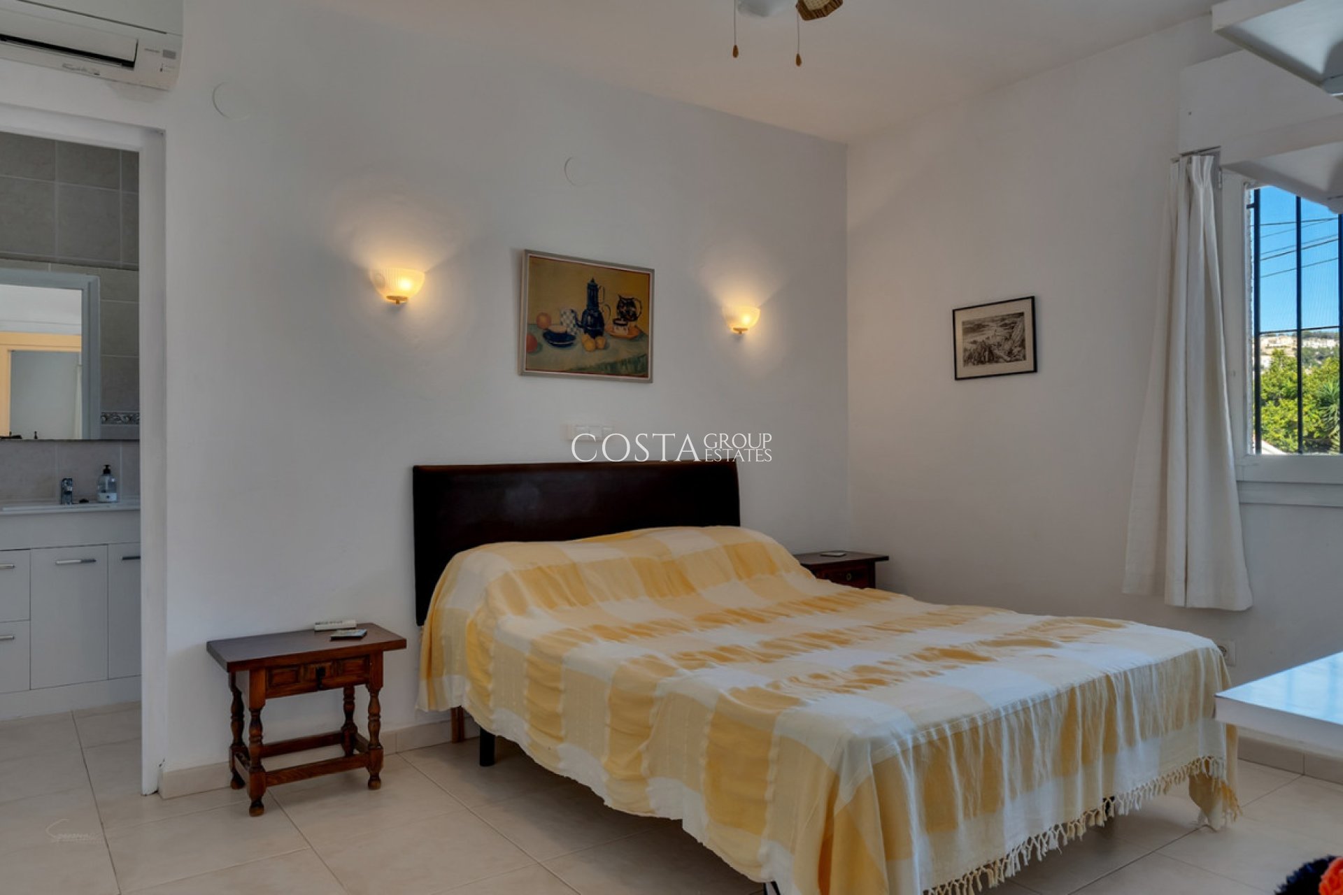 Resale - Villa -
Alicante - Alicante Centro