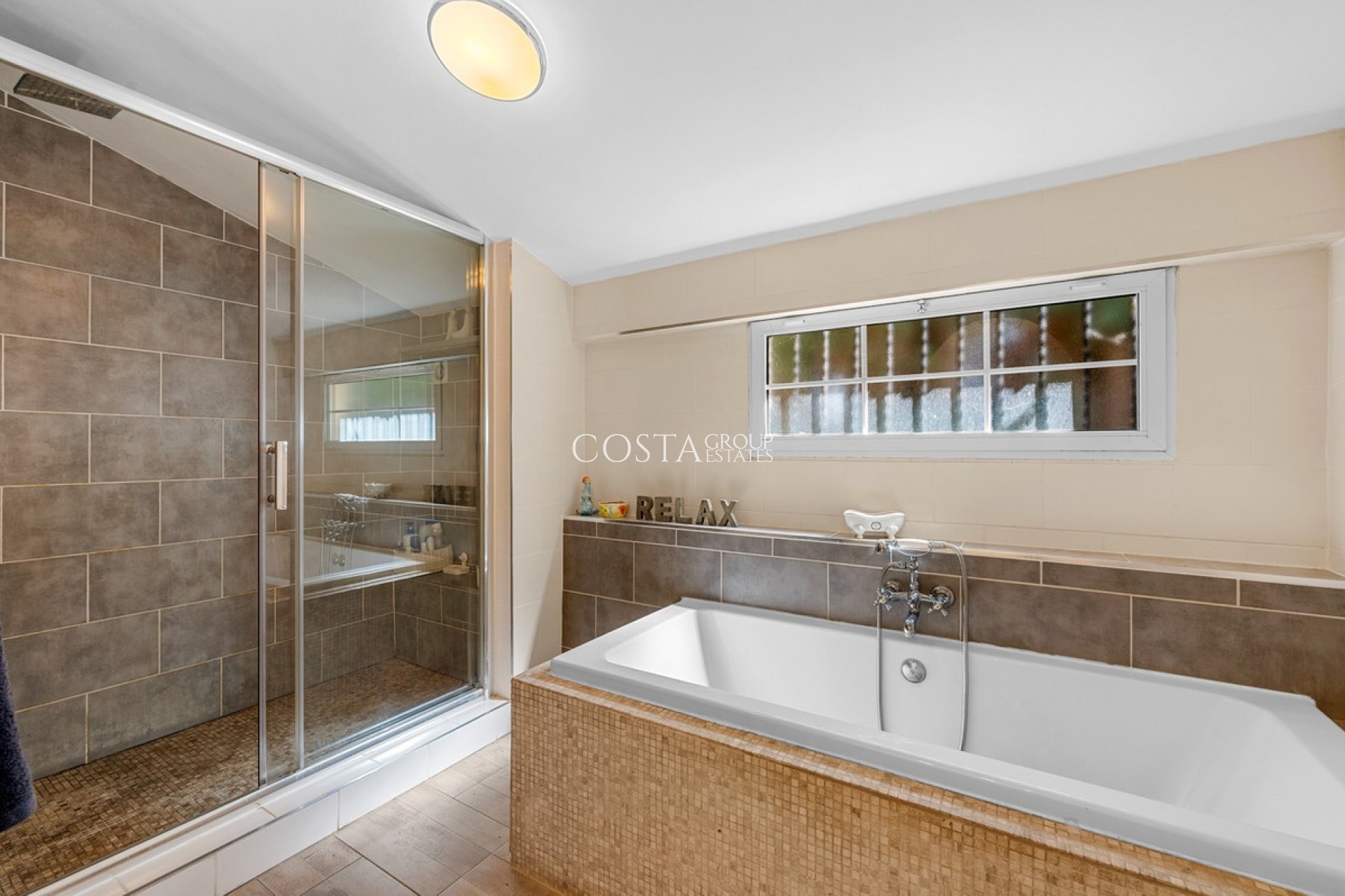 Resale - Villa -
Almoradí - Almoradi Centro