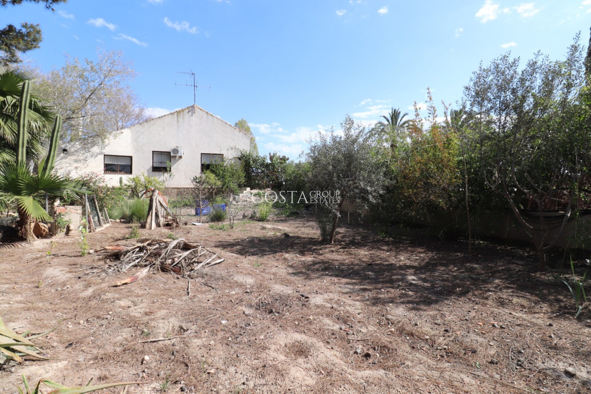 Resale - Villa -
Almoradí - Heredades