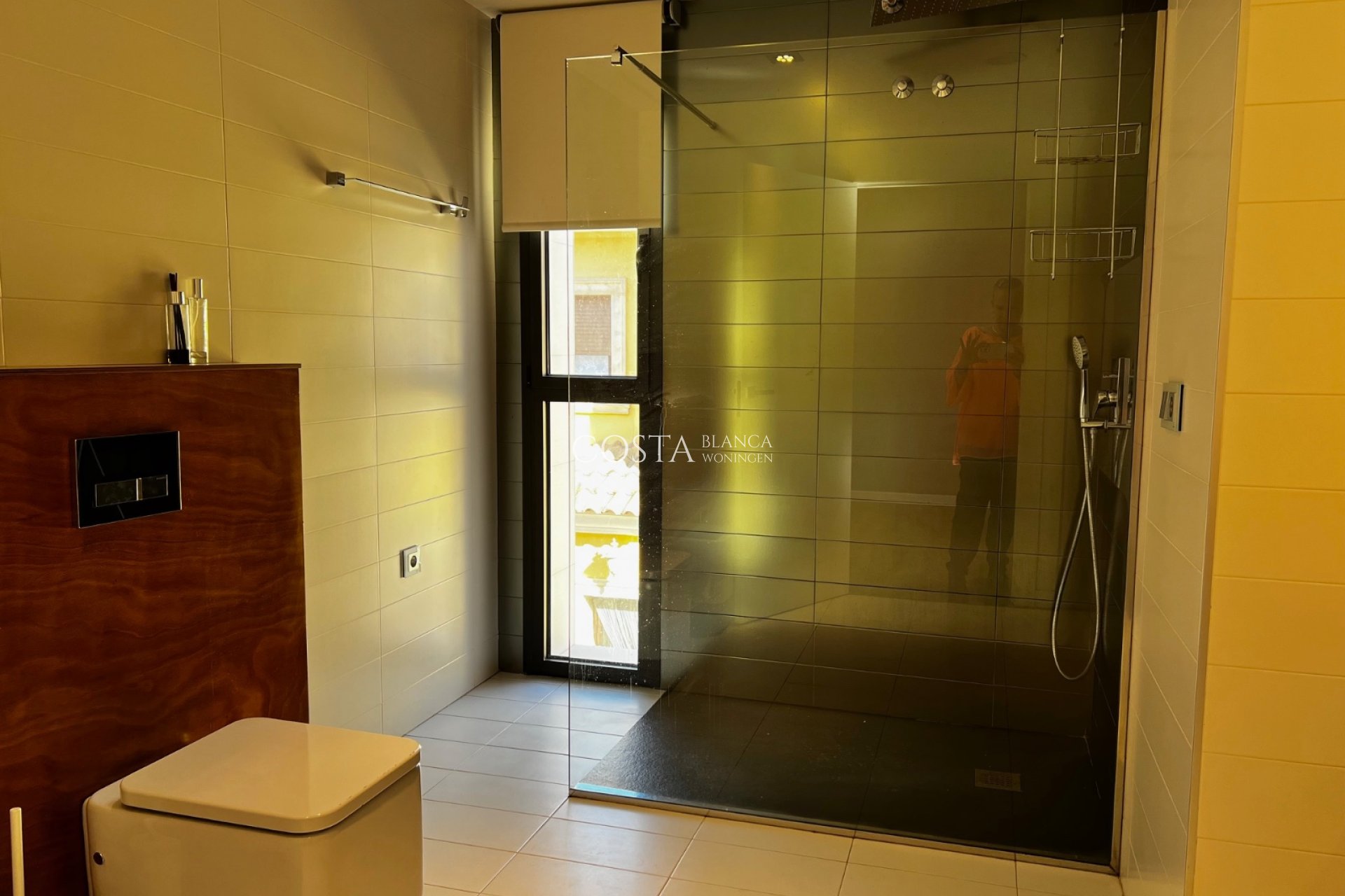 Resale - Villa -
Almoradí