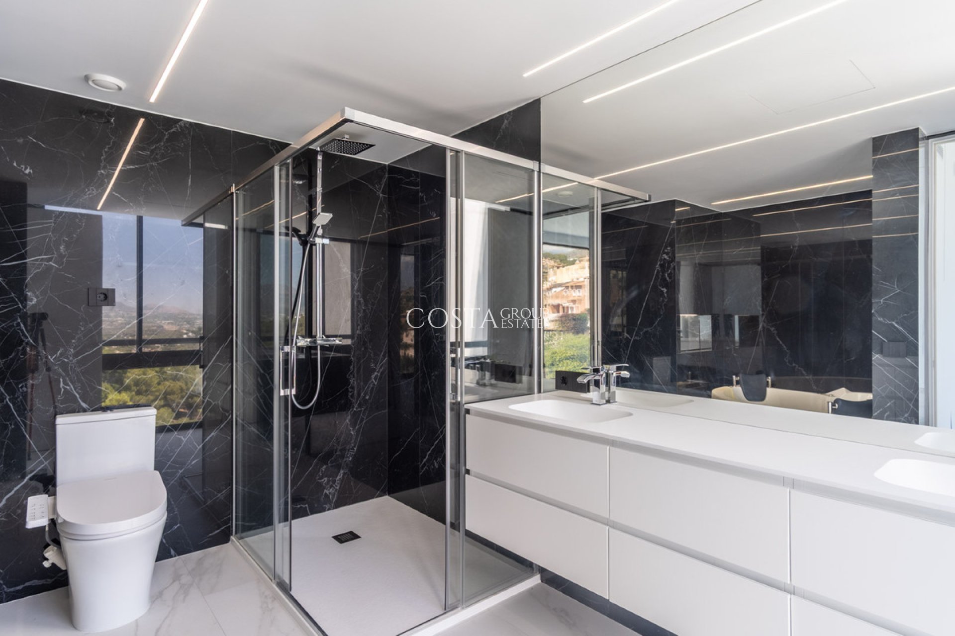 Resale - Villa -
Altea - Altea Centro