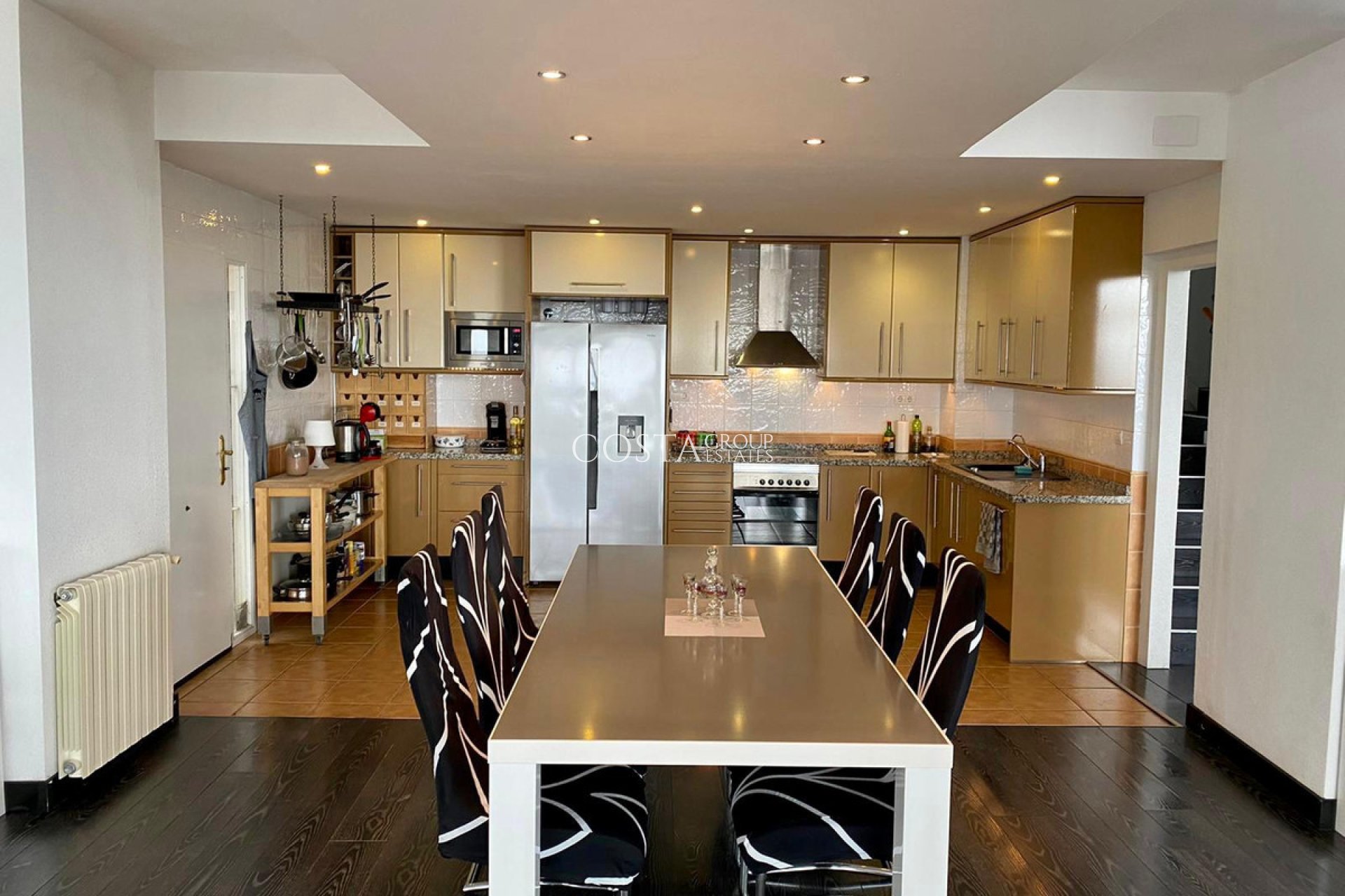 Resale - Villa -
Altea - Altea Centro