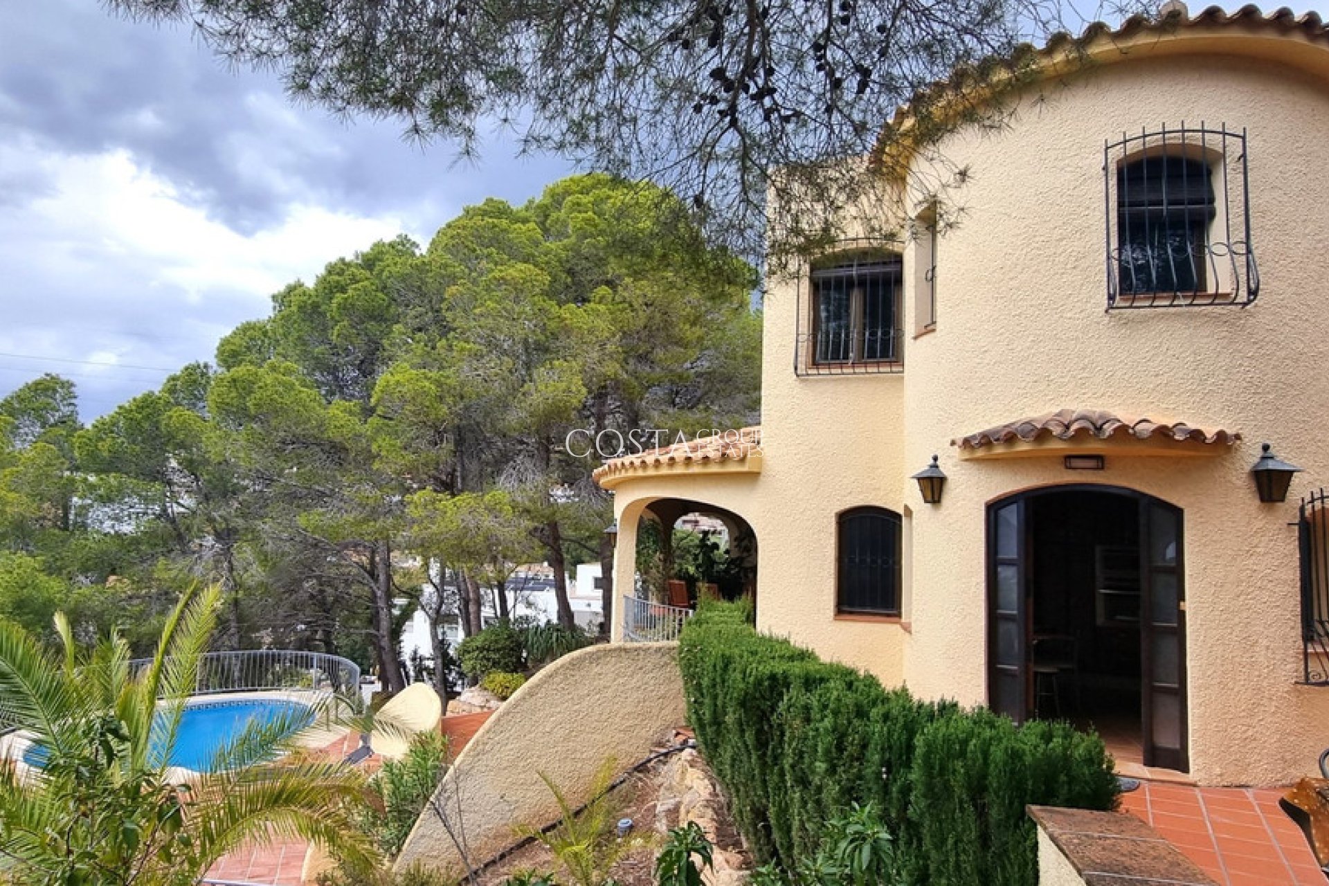 Resale - Villa -
Altea - Altea Centro