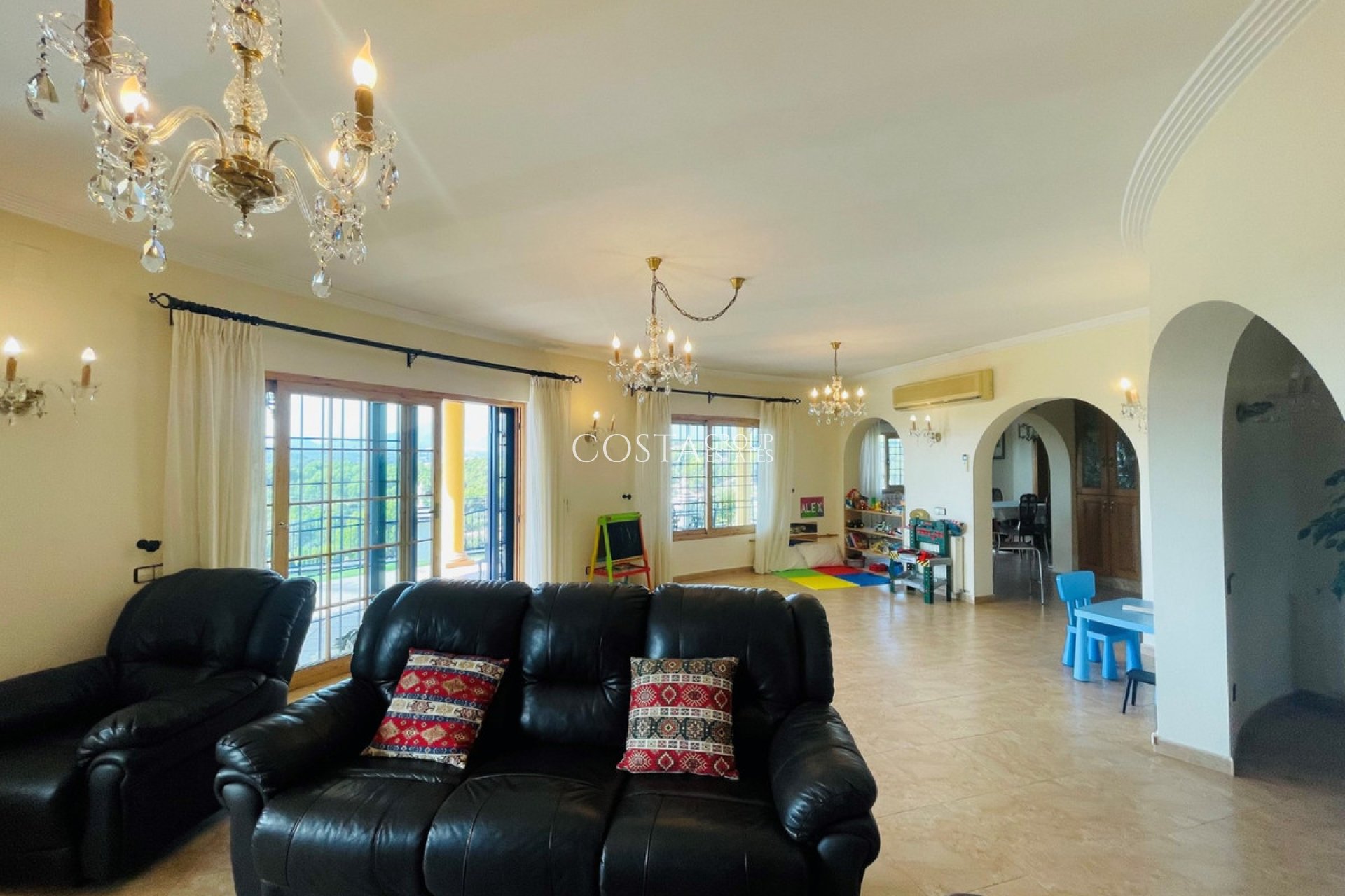 Resale - Villa -
Altea - Altea Centro