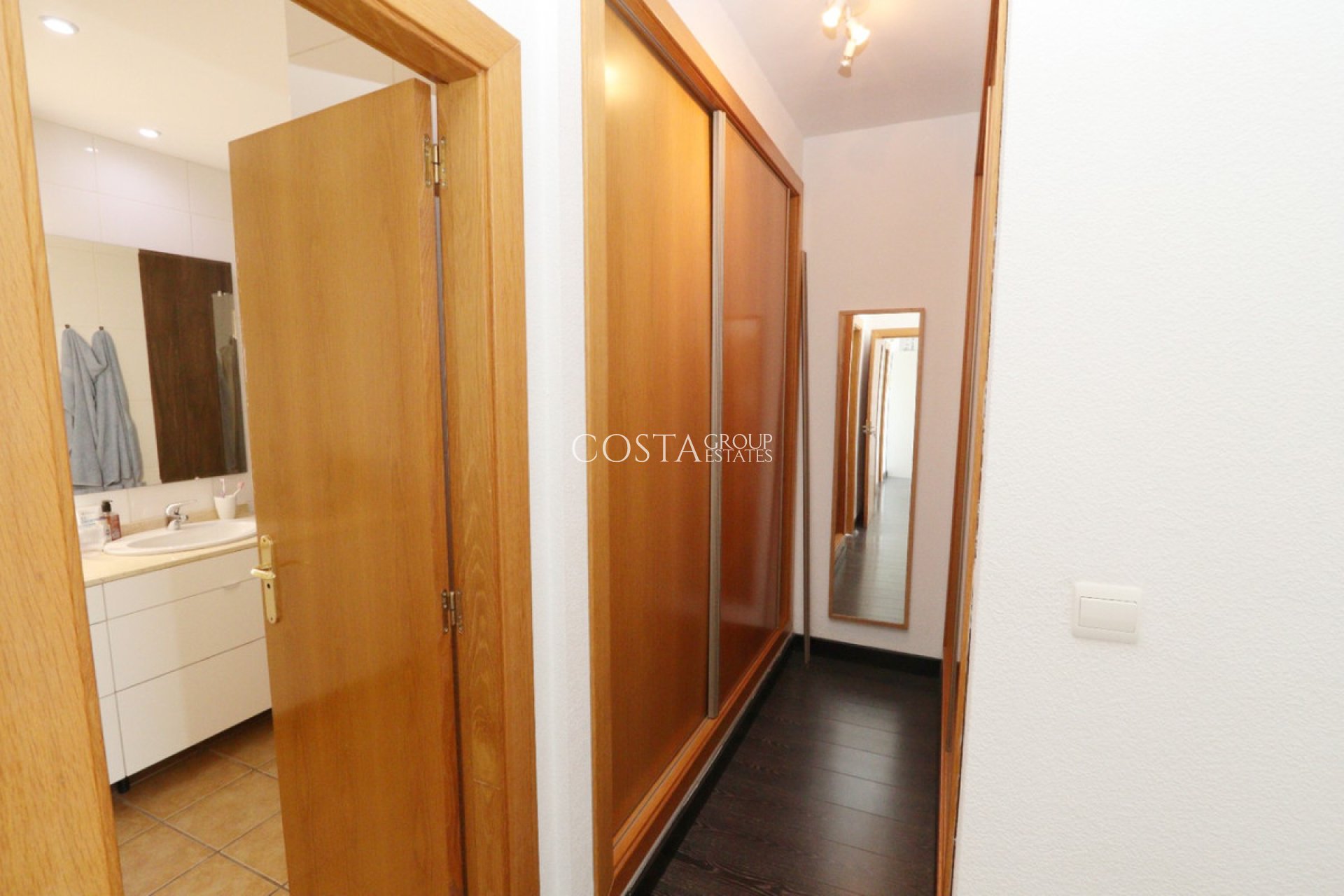 Resale - Villa -
Altea - Altea Centro