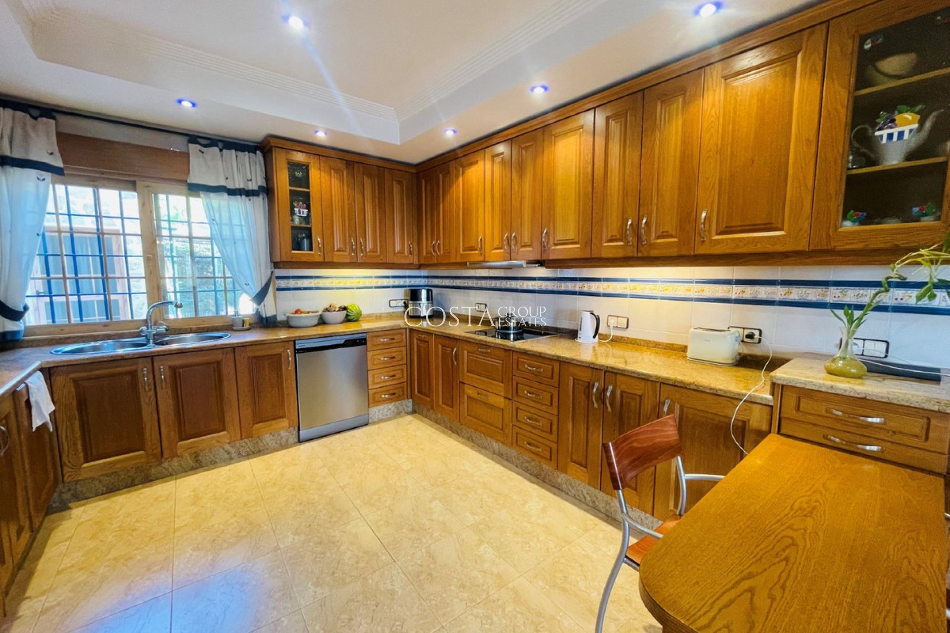 Resale - Villa -
Altea - Altea Centro