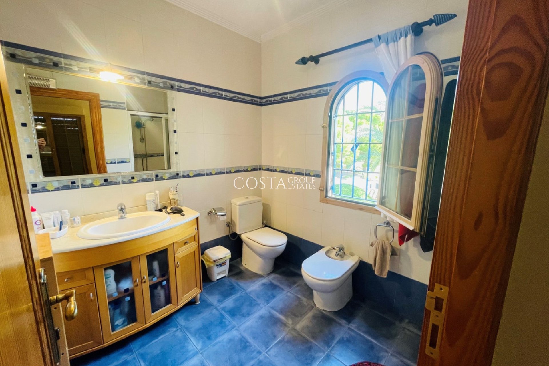 Resale - Villa -
Altea - Altea Centro