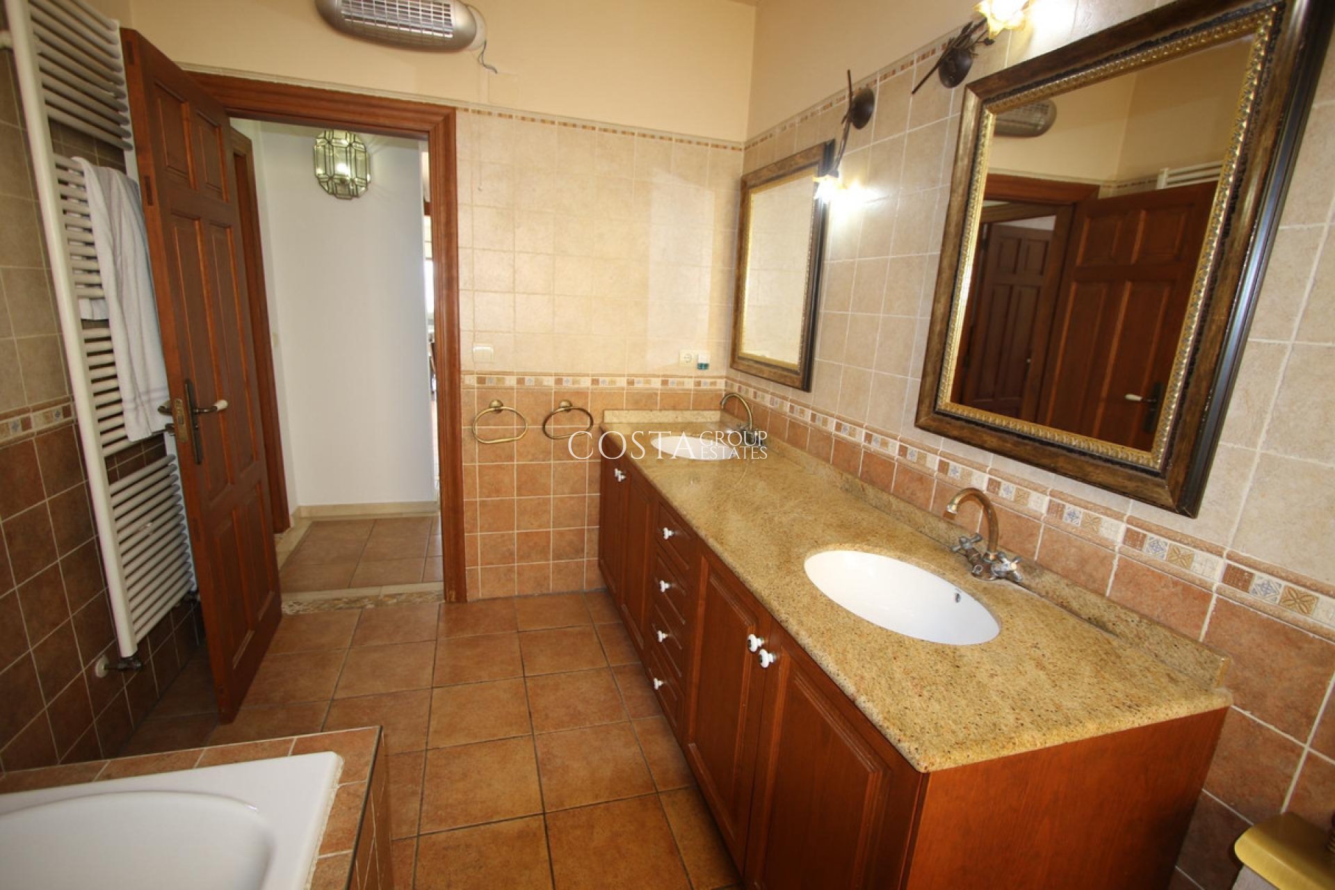 Resale - Villa -
Altea - Altea Centro