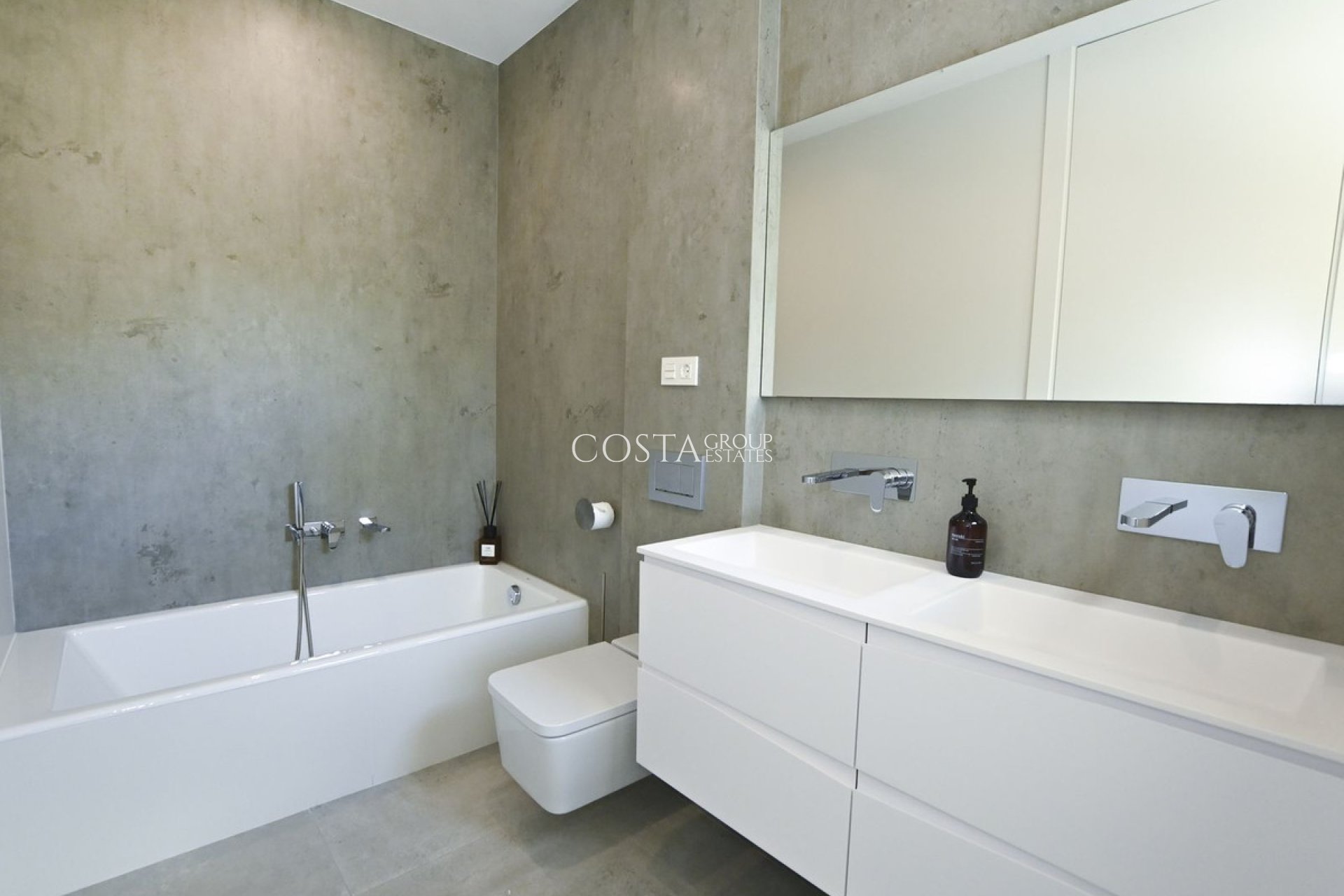 Resale - Villa -
Altea - Altea Hills