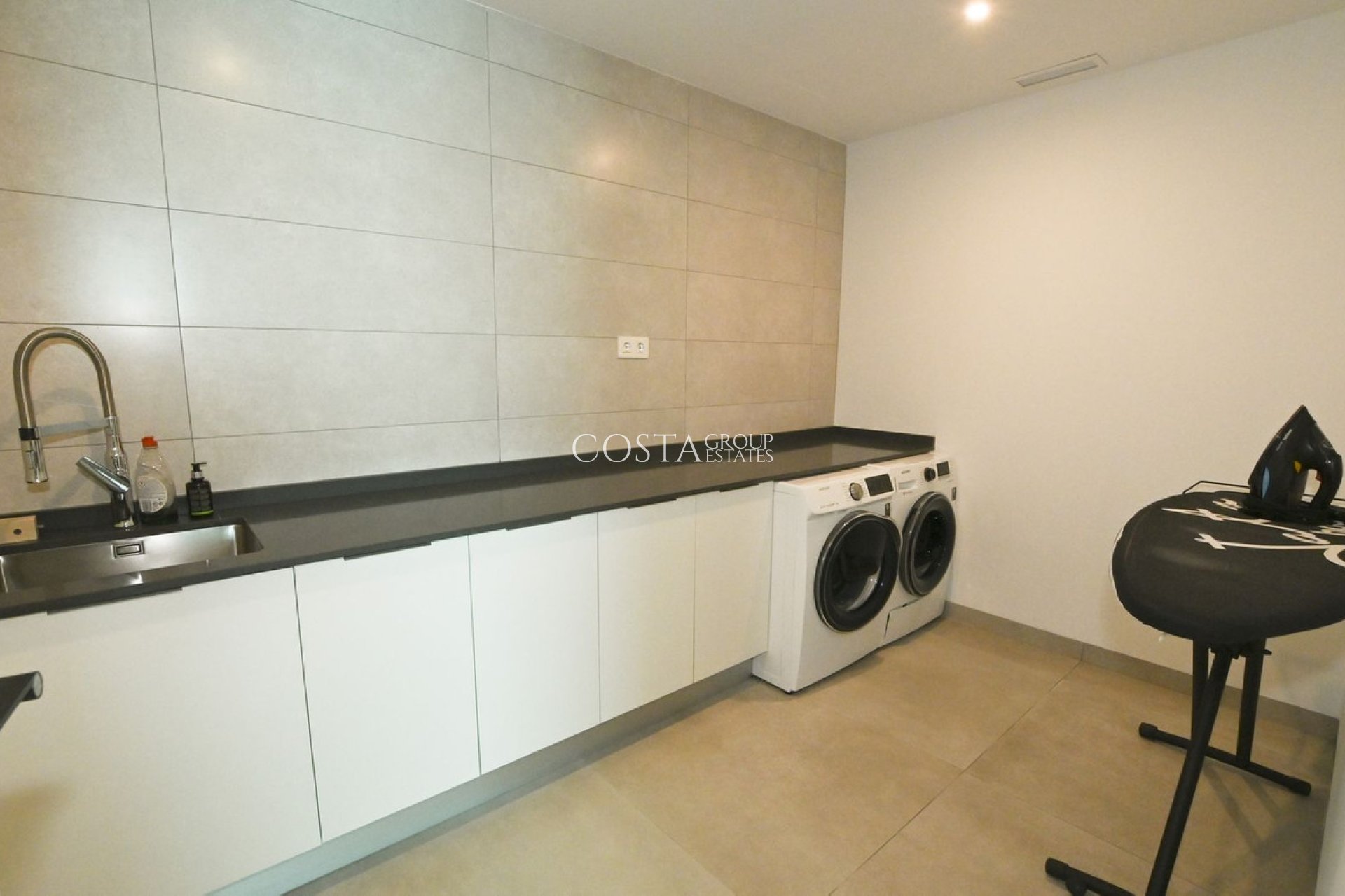 Resale - Villa -
Altea - Altea Hills