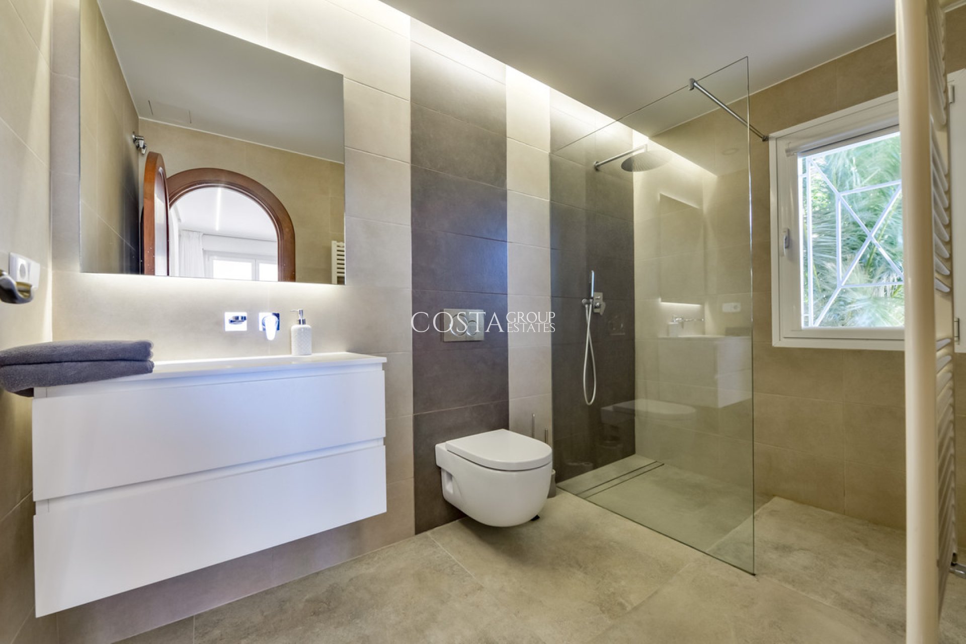 Resale - Villa -
Altea - Altea Hills