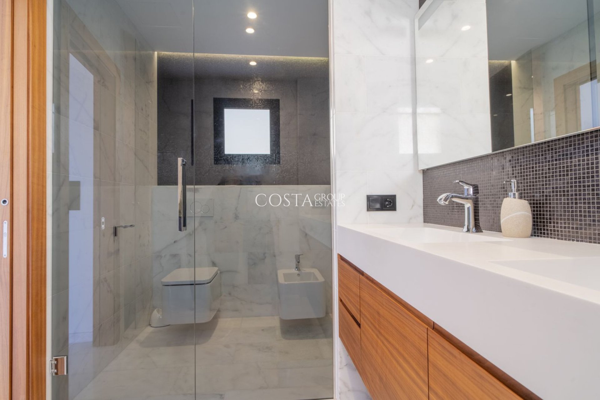 Resale - Villa -
Altea - Altea La Vella