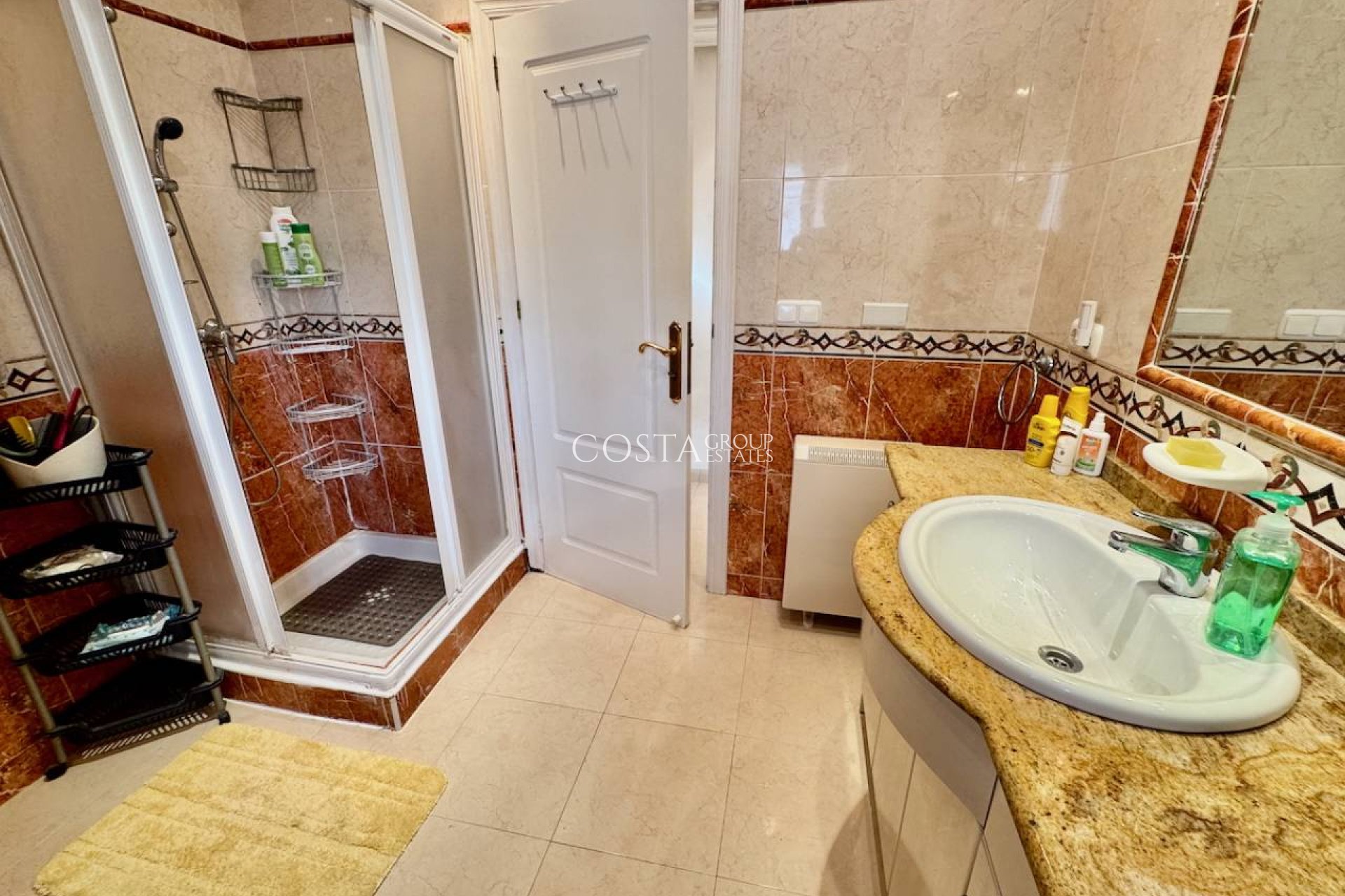 Resale - Villa -
Benferri