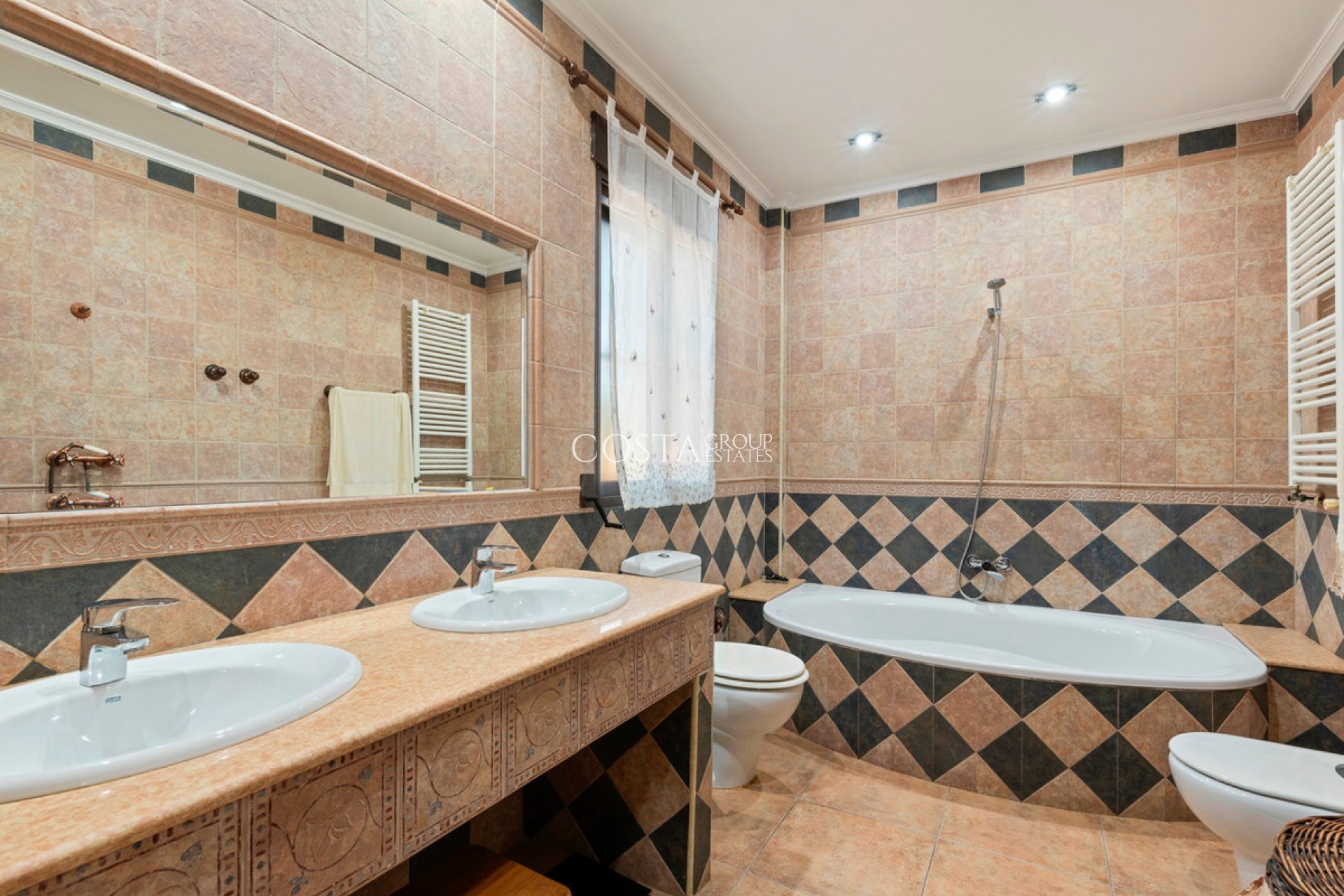 Resale - Villa -
Beniel - Beniel Centro