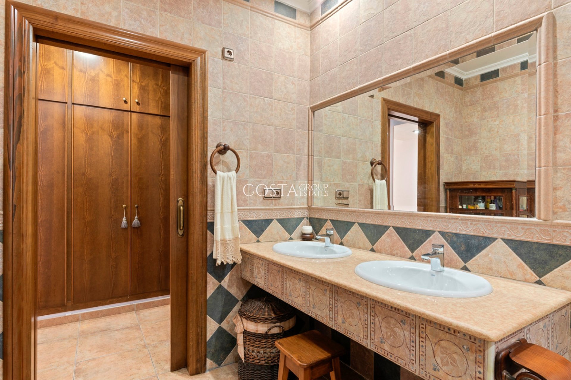 Resale - Villa -
Beniel - Beniel Centro