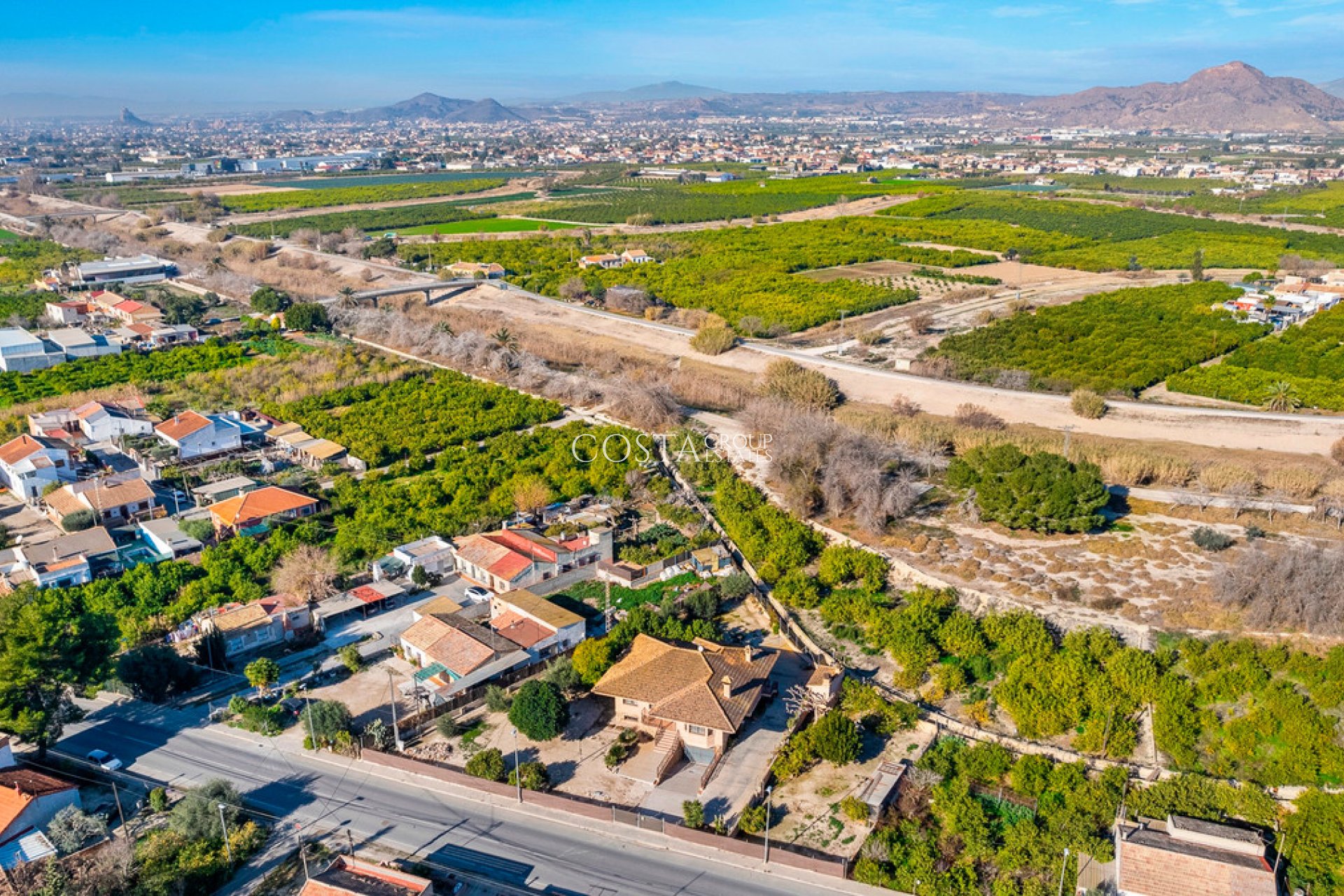 Resale - Villa -
Beniel - Beniel Centro