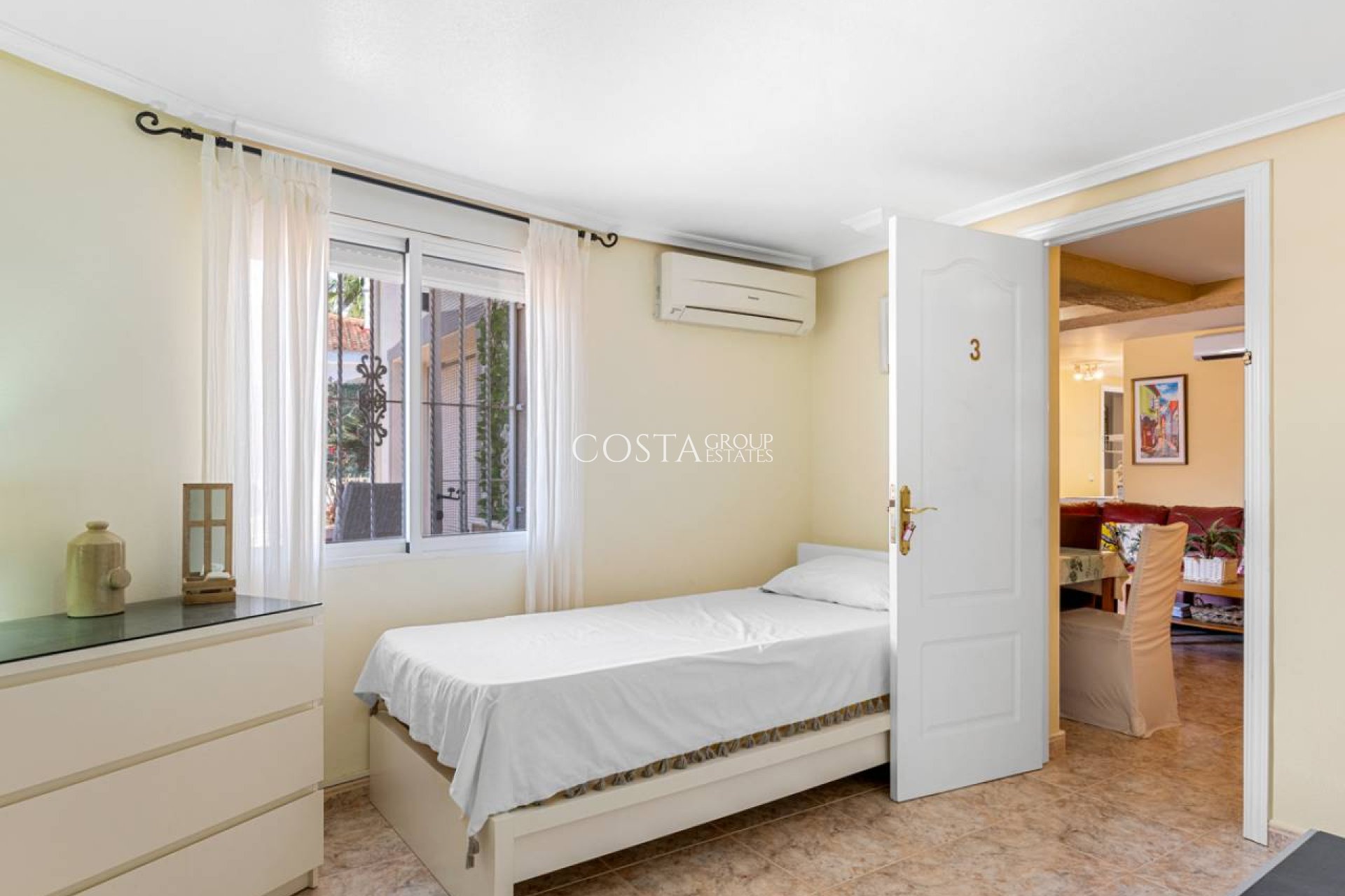 Resale - Villa -
Benijofar