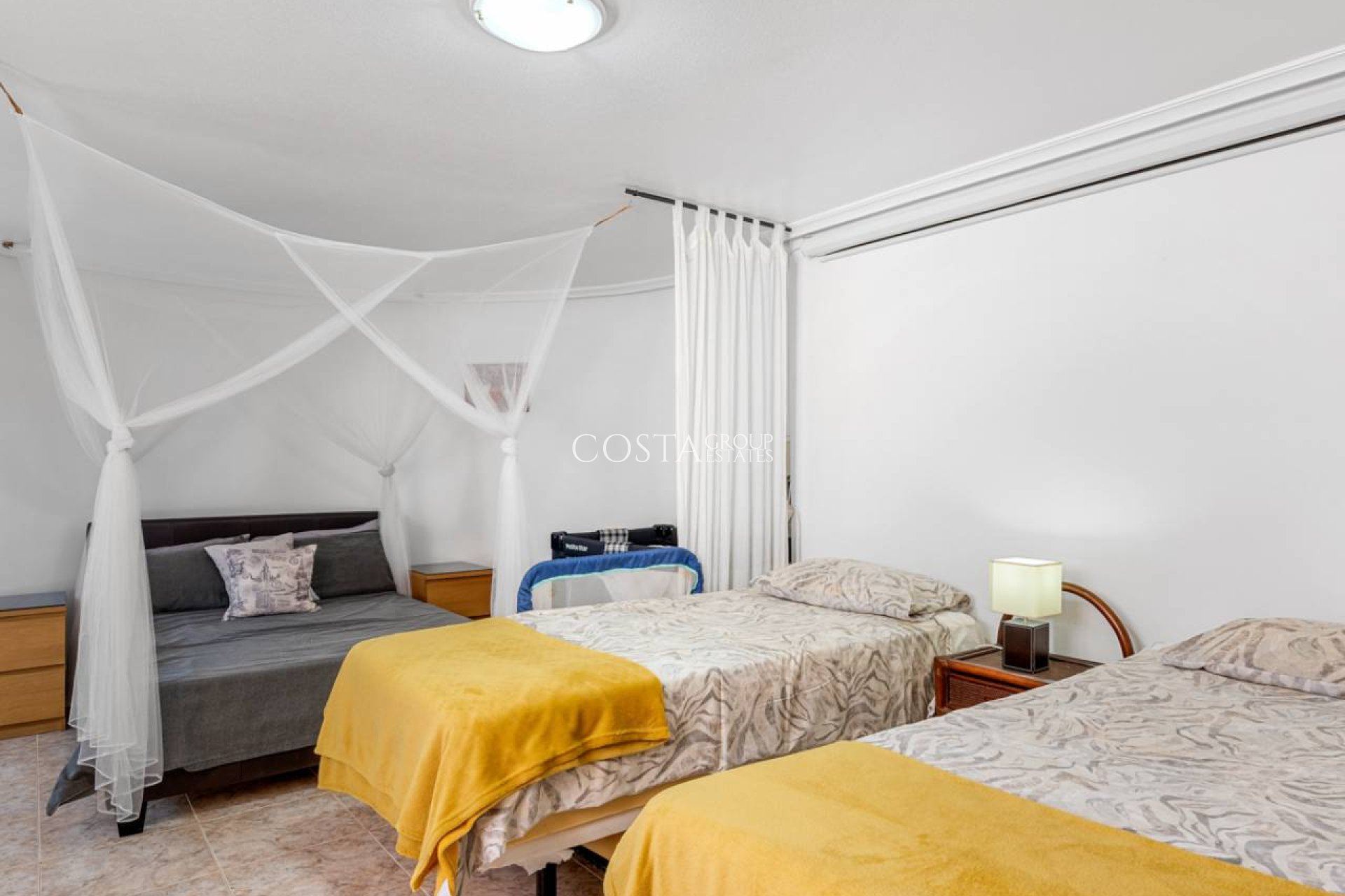 Resale - Villa -
Benijofar