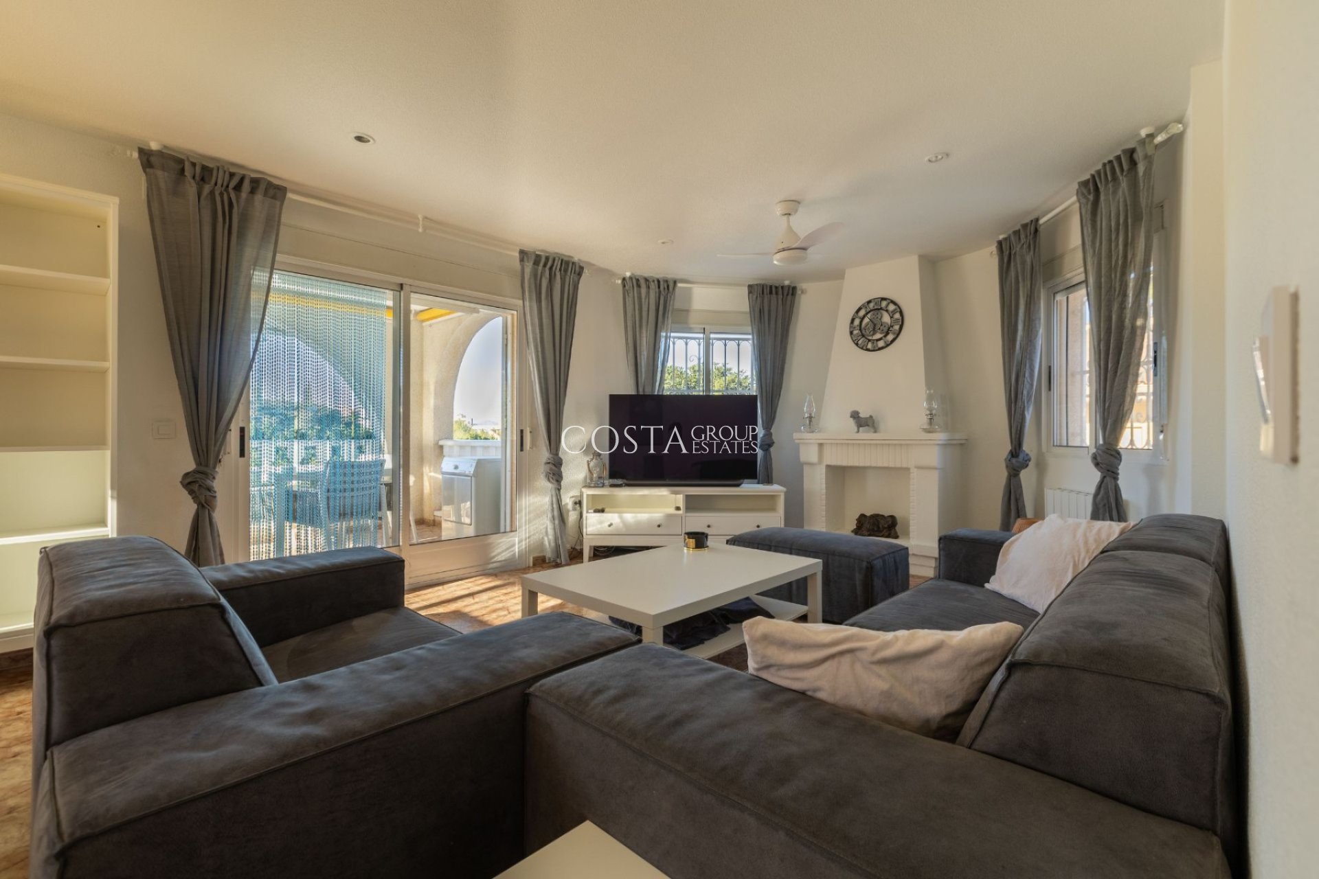 Resale - Villa -
Benijofar