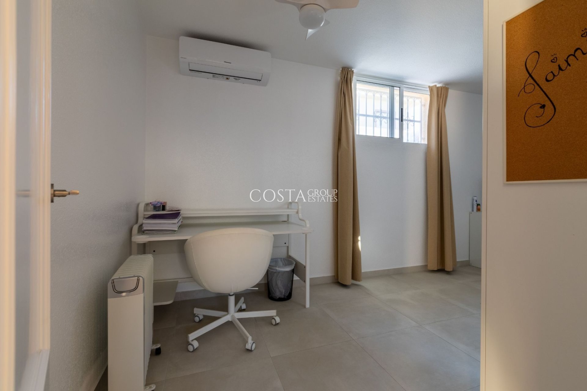 Resale - Villa -
Benijofar