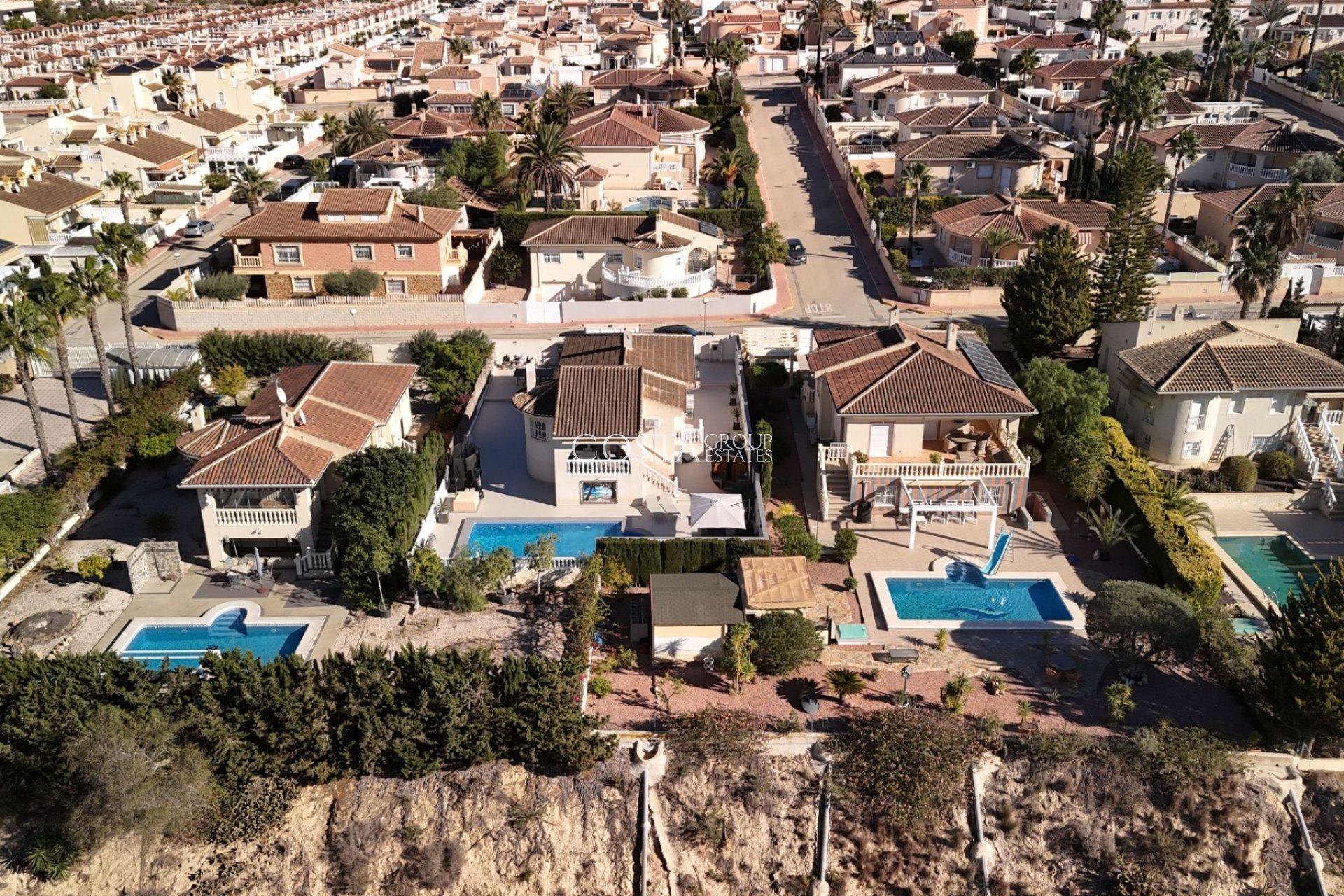 Resale - Villa -
Benijofar