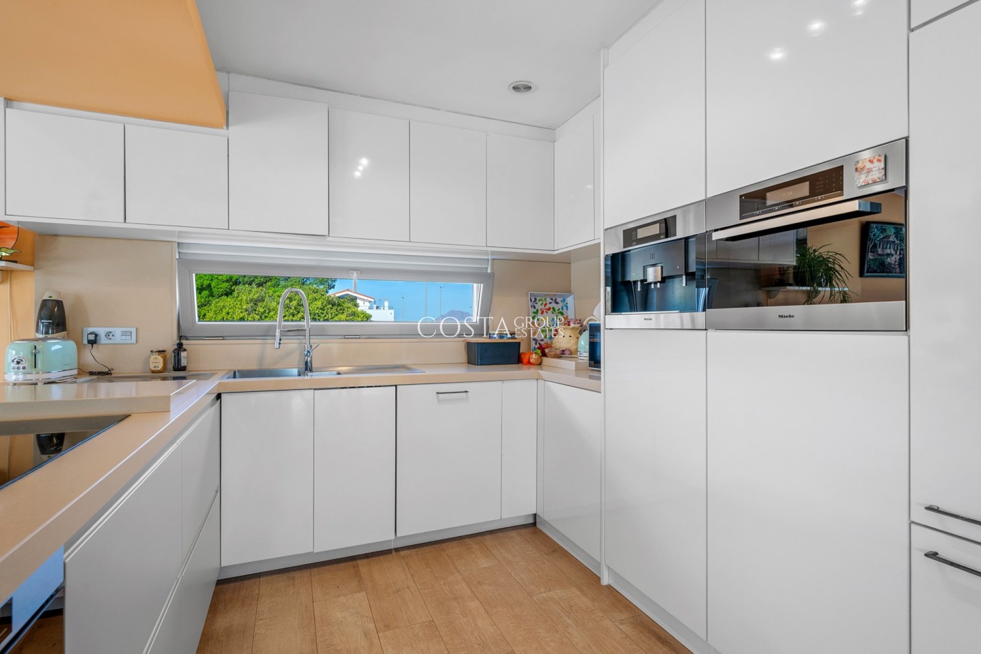 Resale - Villa -
Benijofar