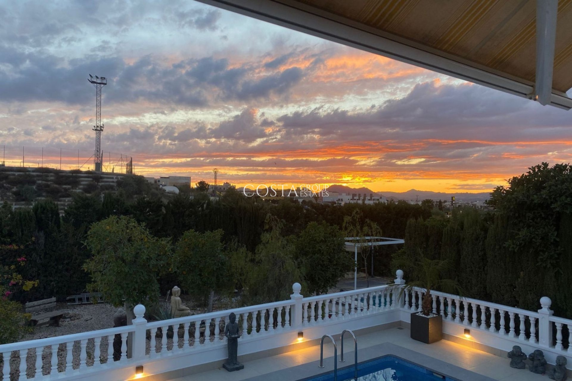 Resale - Villa -
Benijofar