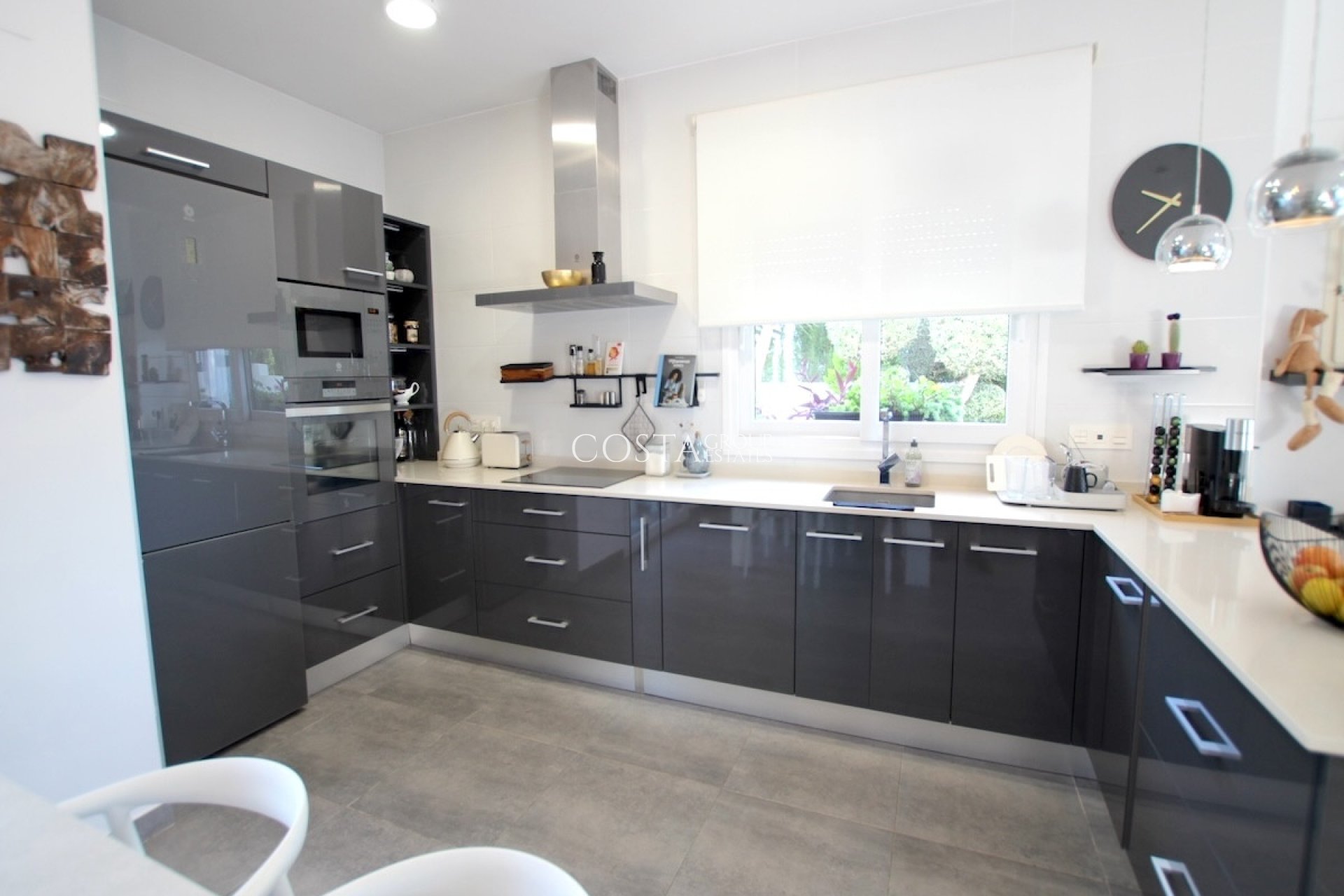 Resale - Villa -
Benijofar