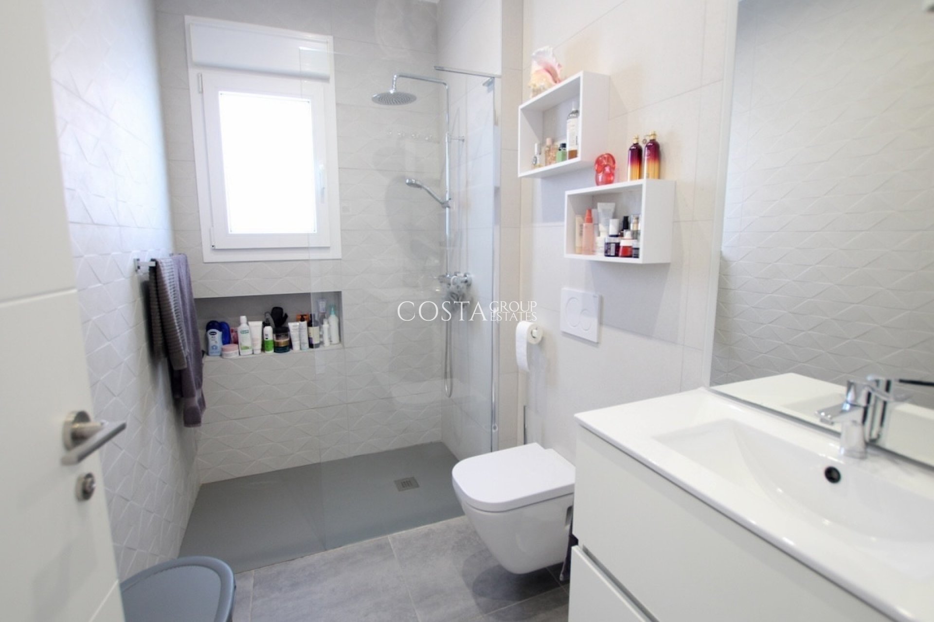 Resale - Villa -
Benijofar