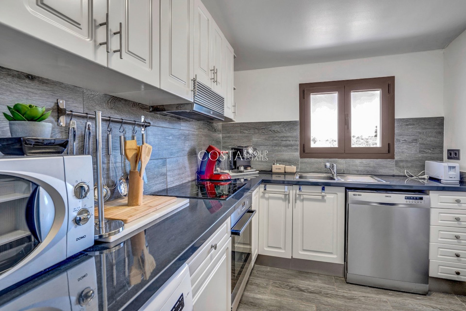 Resale - Villa -
Benissa - Benissa Centro