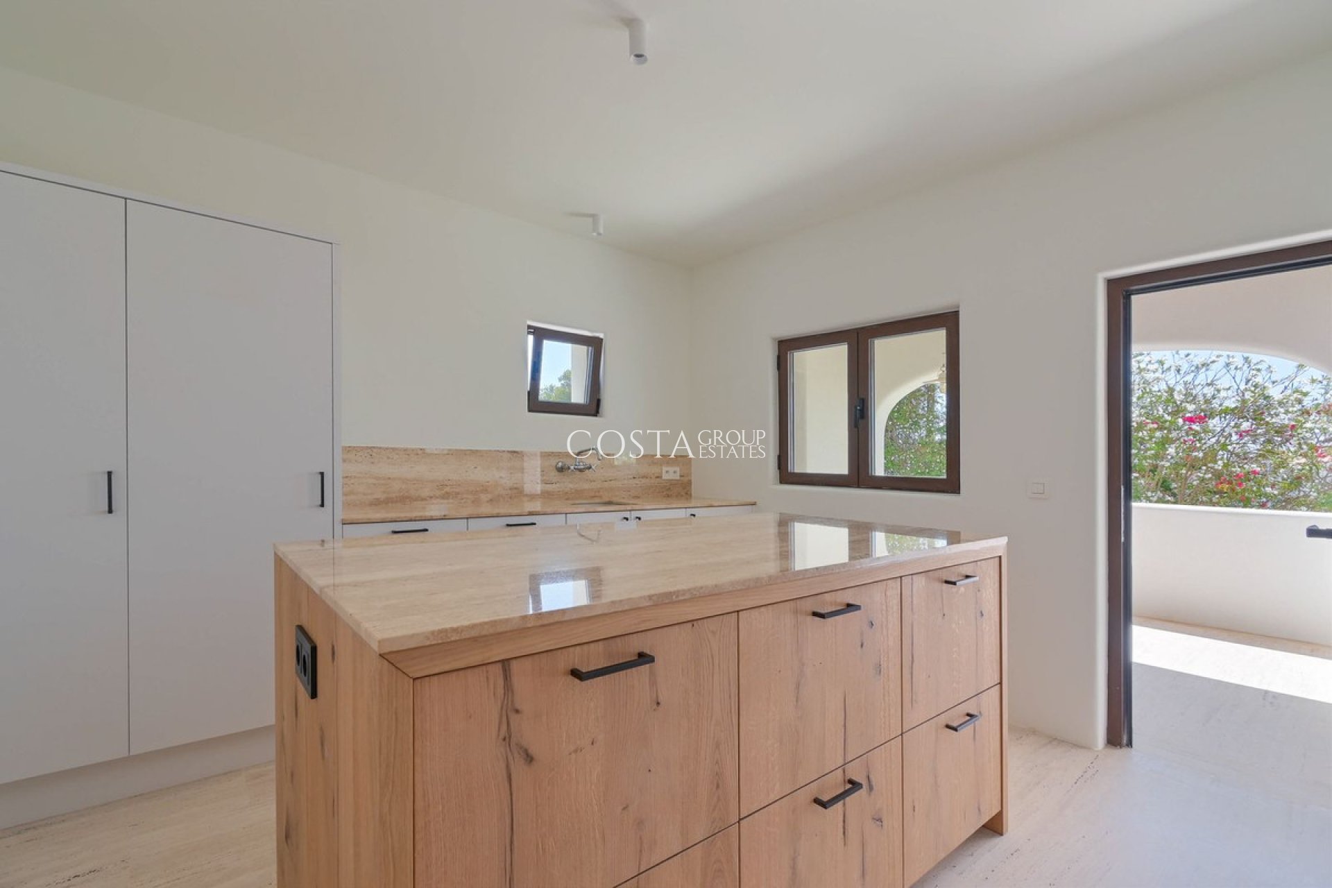 Resale - Villa -
Benissa - Benissa Centro