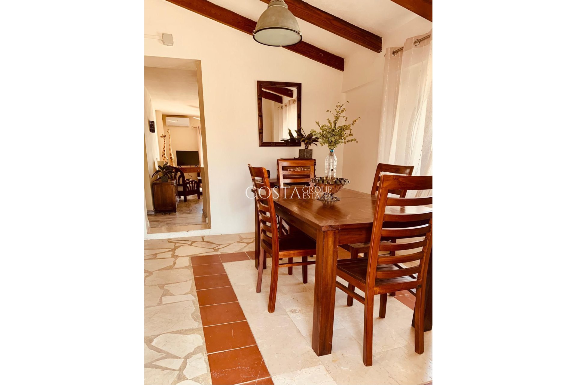 Resale - Villa -
Benissa - Benissa Centro