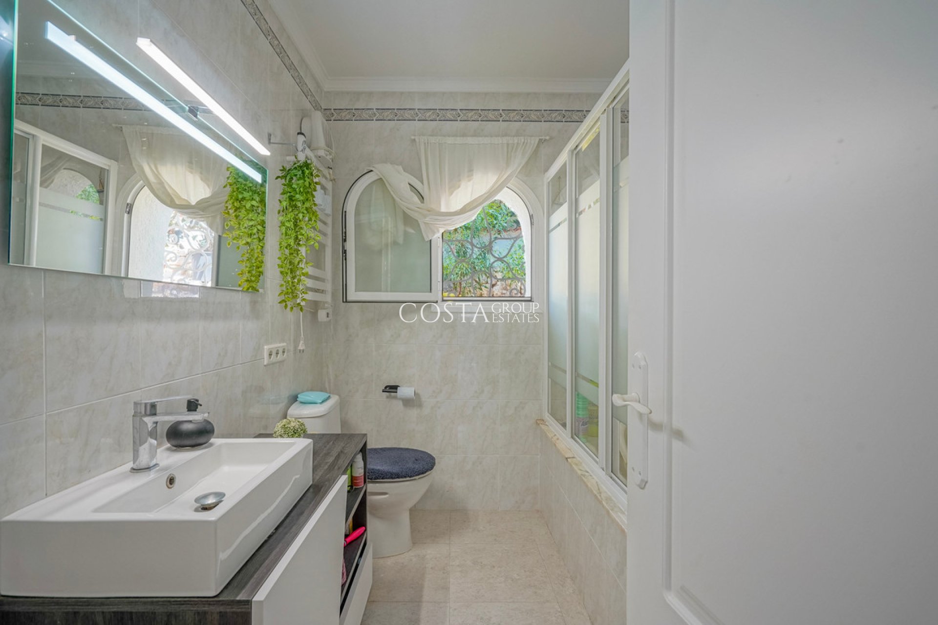 Resale - Villa -
Benissa - Benissa Centro