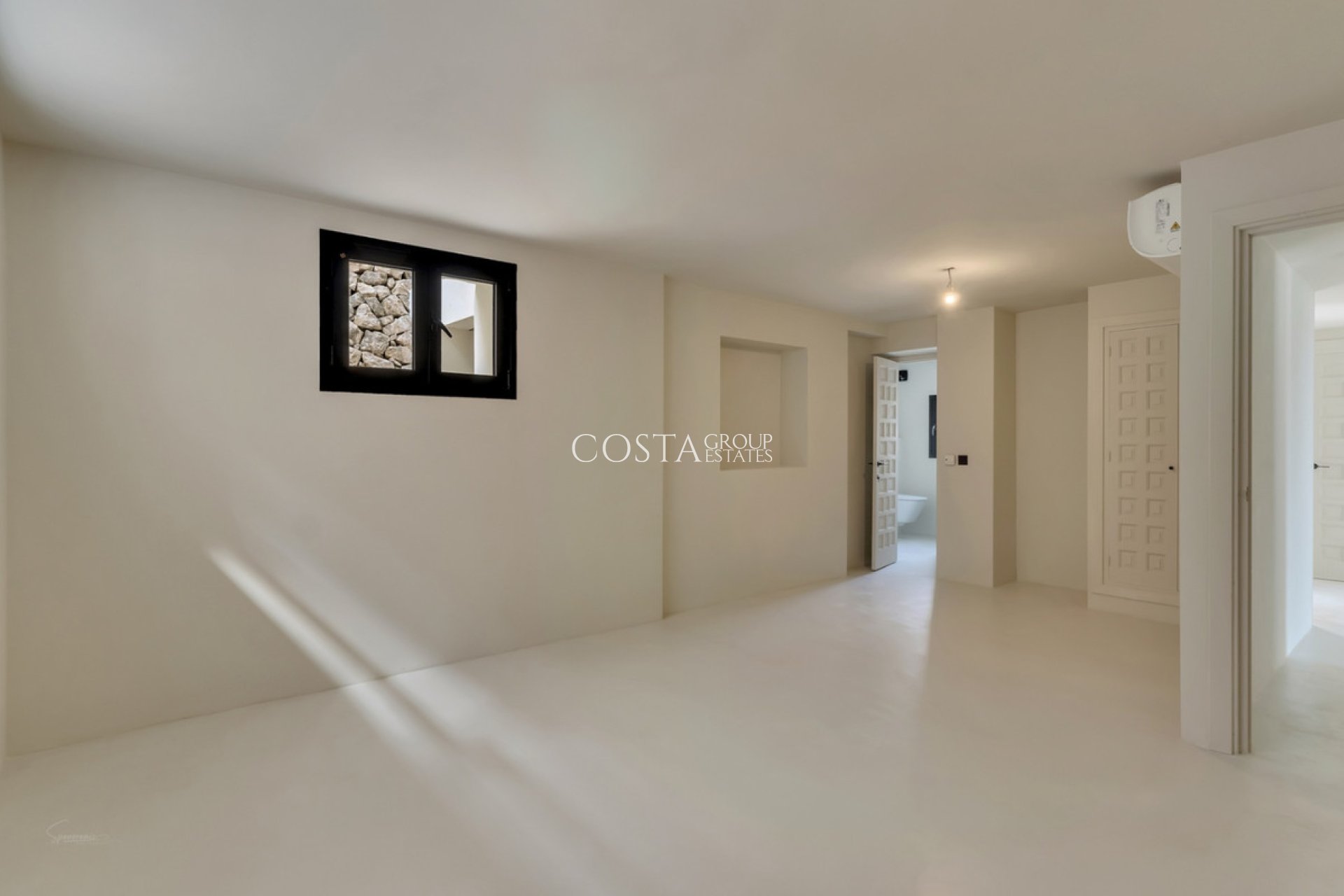 Resale - Villa -
Benissa - Benissa Centro