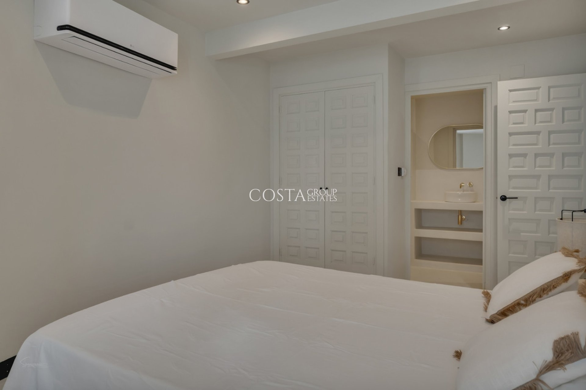 Resale - Villa -
Benissa - Benissa Centro