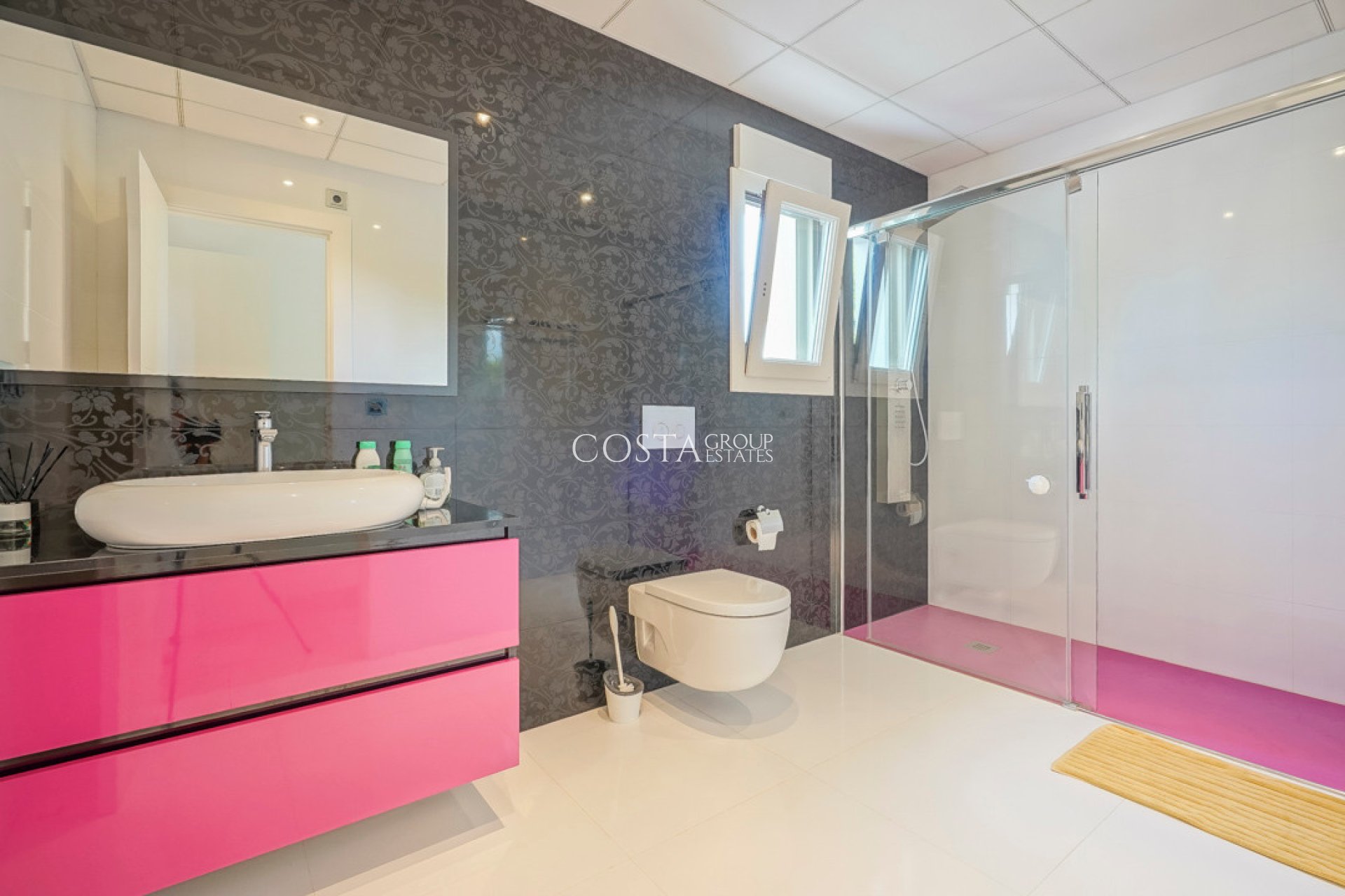 Resale - Villa -
Benissa - Benissa Centro