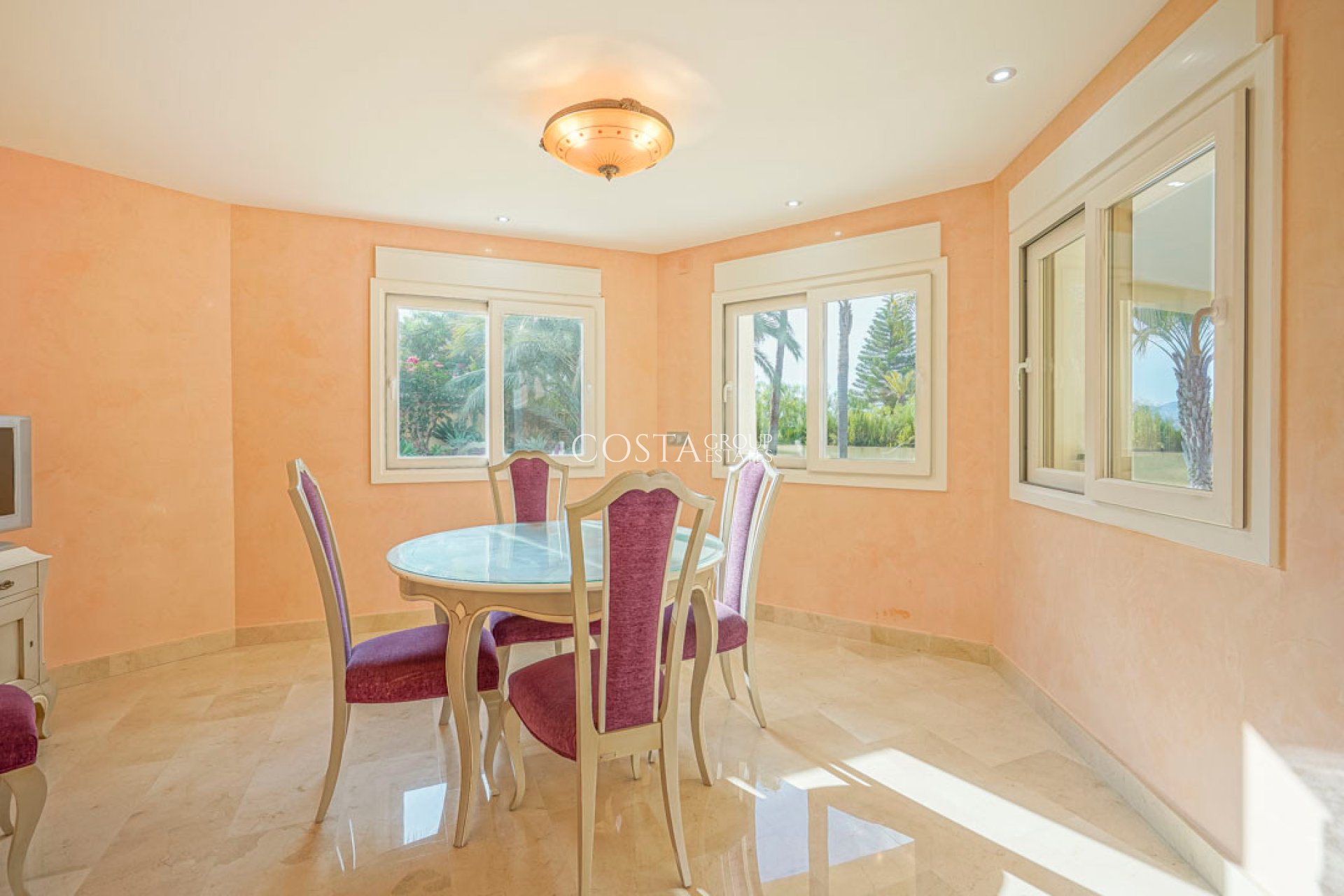 Resale - Villa -
Benissa - Benissa Centro