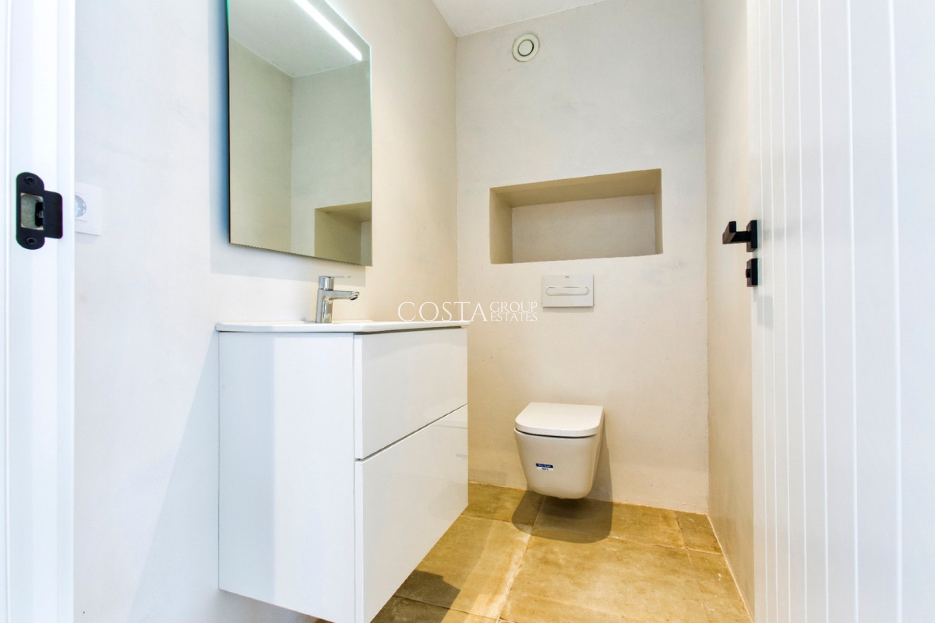 Resale - Villa -
Benissa - Benissa Centro