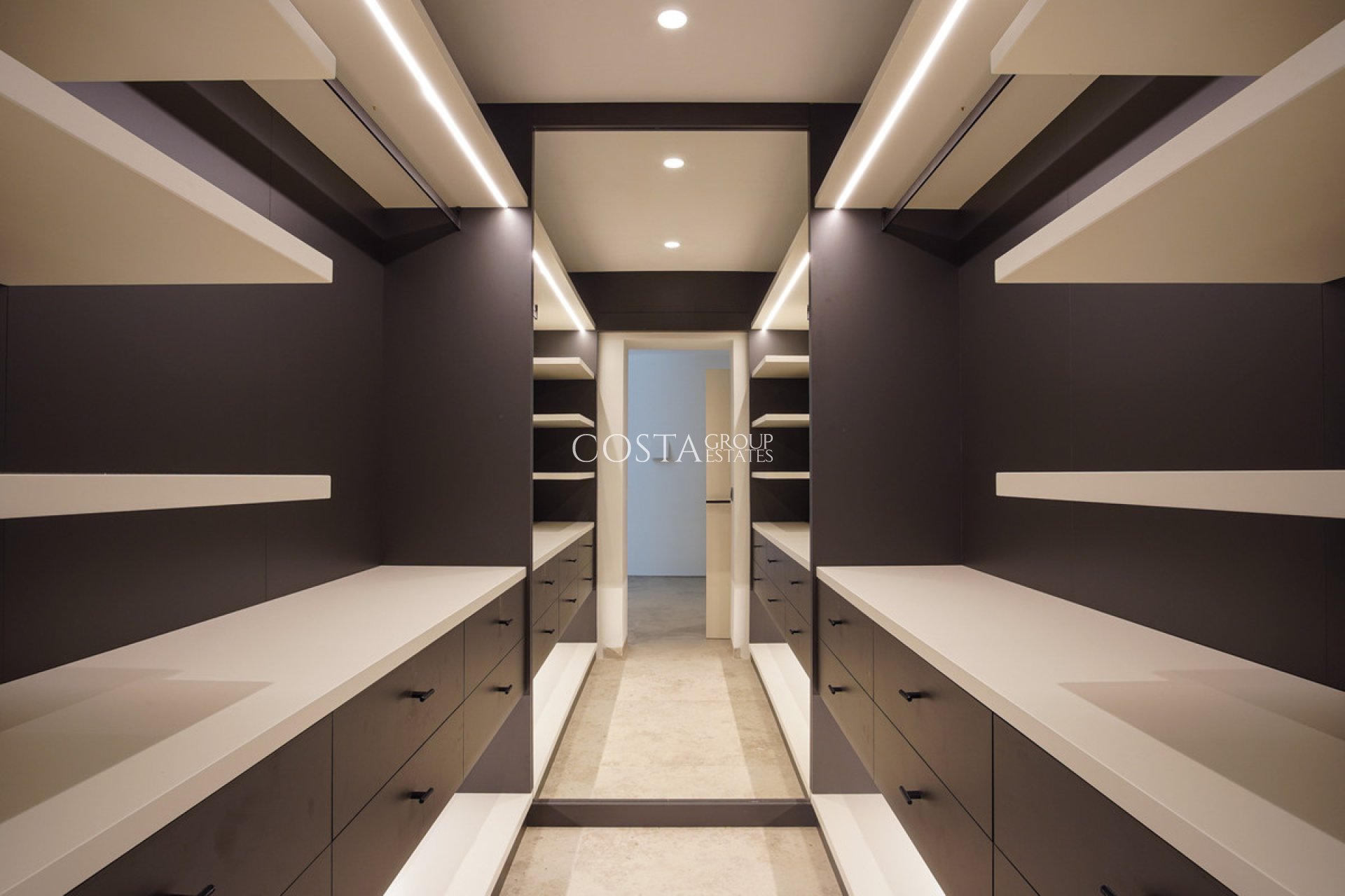 Resale - Villa -
Benissa - Benissa Centro