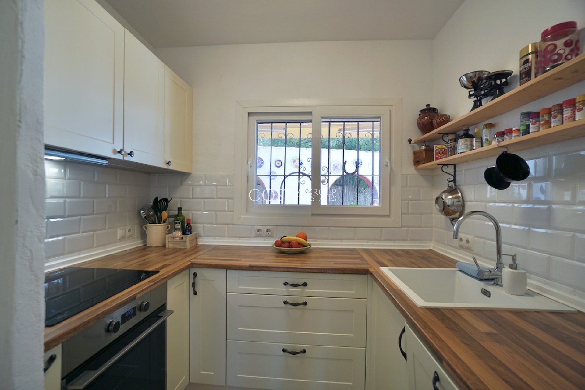 Resale - Villa -
Benissa - Benissa Centro