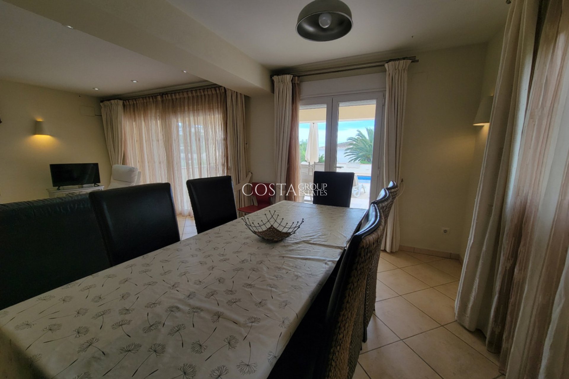 Resale - Villa -
Benissa - Benissa Centro
